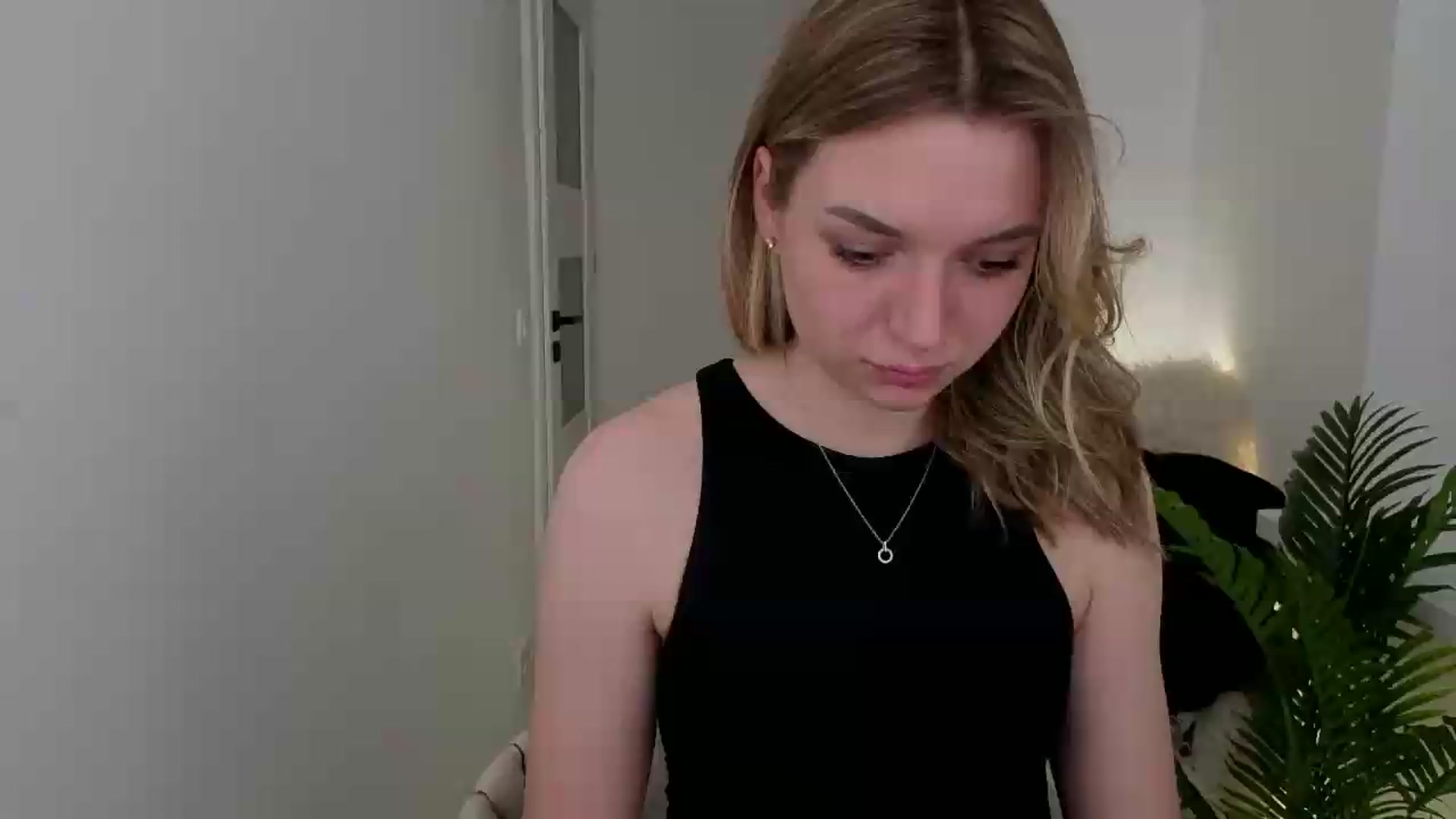 Gallery image thumbnail from AshleyMimi's myfreecams stream on, 05/11/2026, 19:34 image 3 of 20