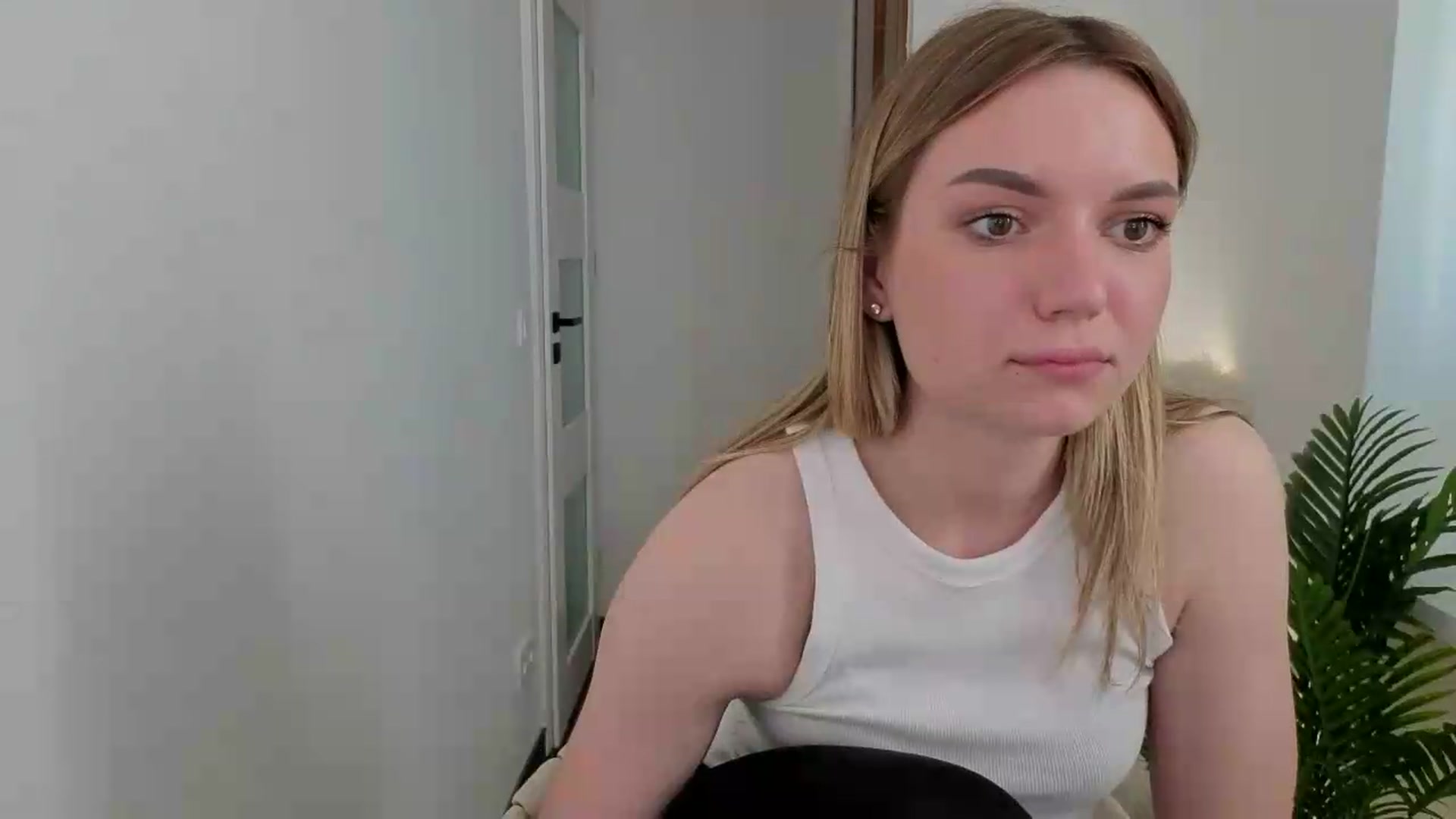 Gallery image thumbnail from AshleyMimi's myfreecams stream on, 05/14/2026, 16:00 image 20 of 20