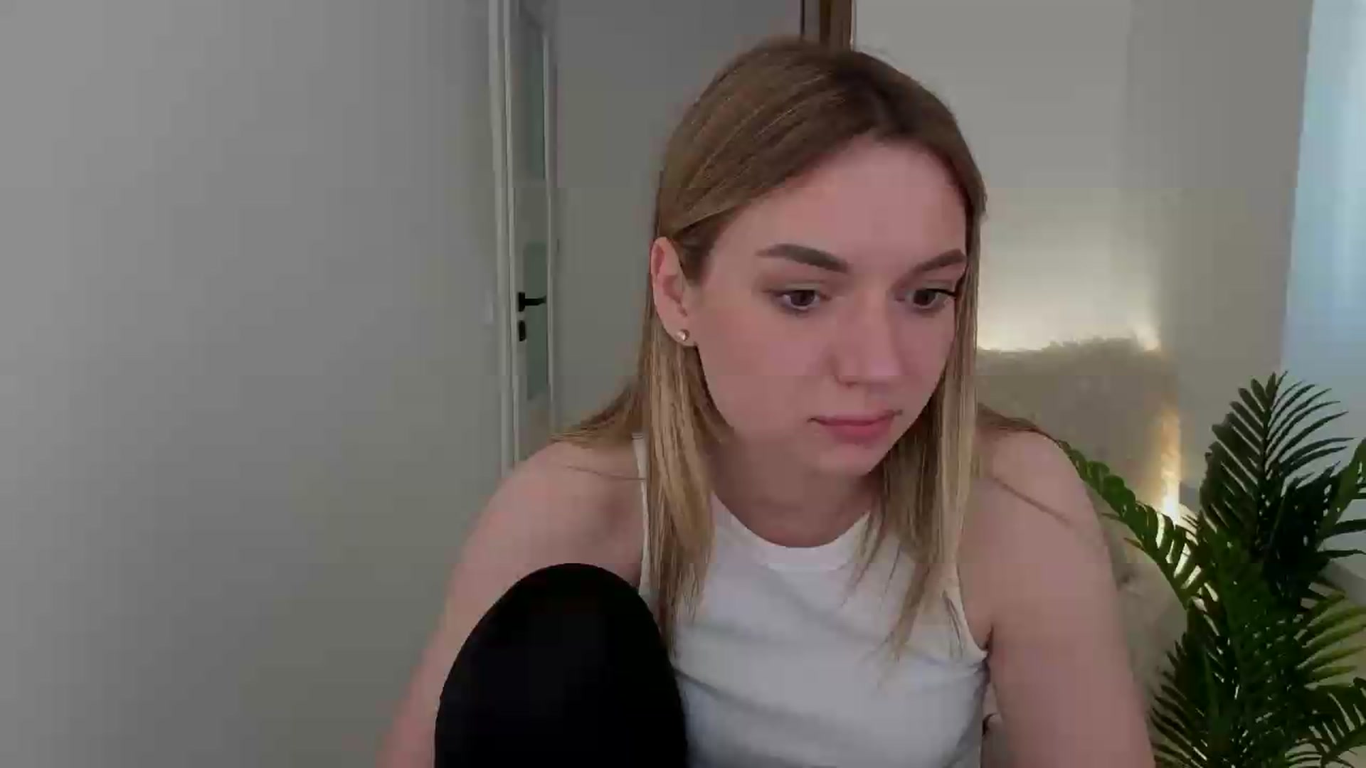 Gallery image thumbnail from AshleyMimi's myfreecams stream on, 05/14/2026, 16:32 image 1 of 20
