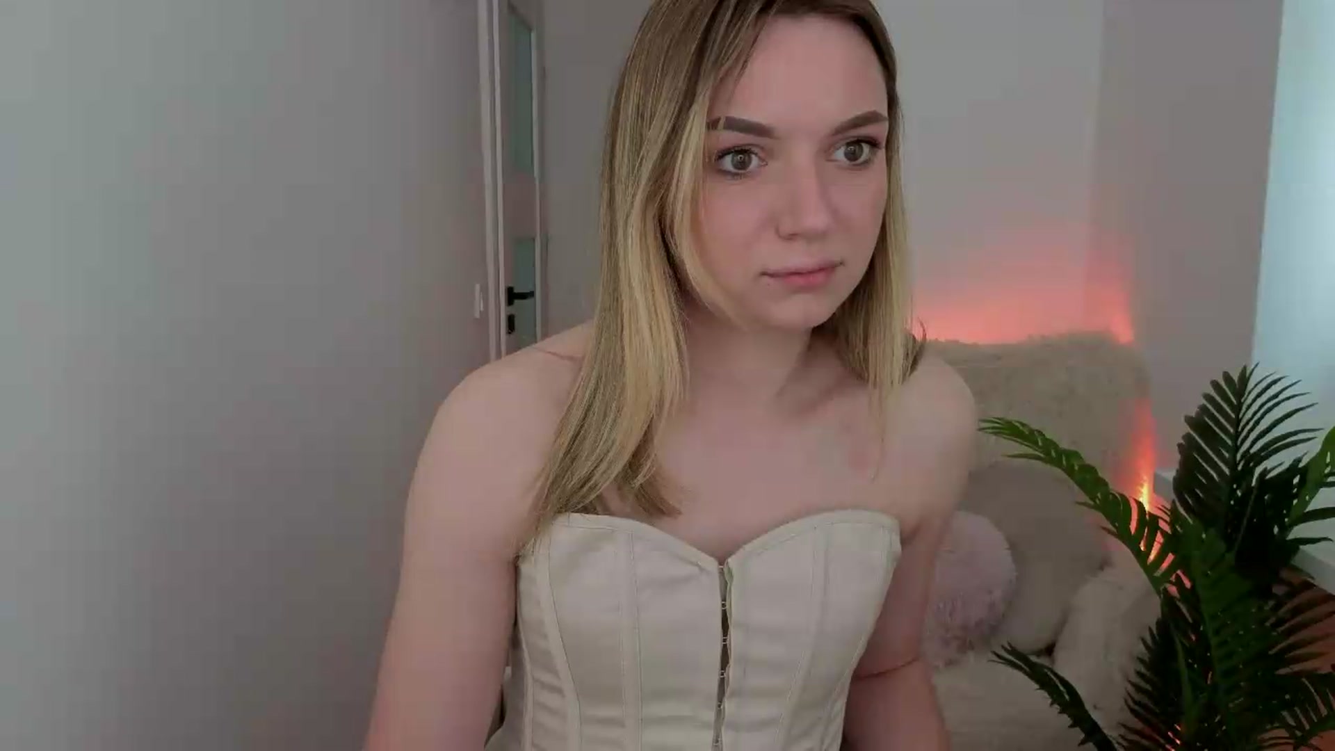 Gallery image thumbnail from AshleyMimi's myfreecams stream on, 05/15/2026, 13:51 image 12 of 20
