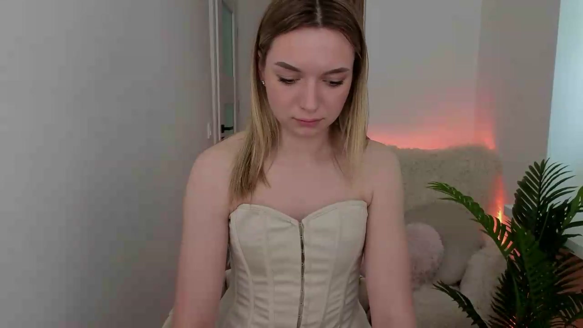 Gallery image thumbnail from AshleyMimi's myfreecams stream on, 05/15/2026, 14:32 image 2 of 20