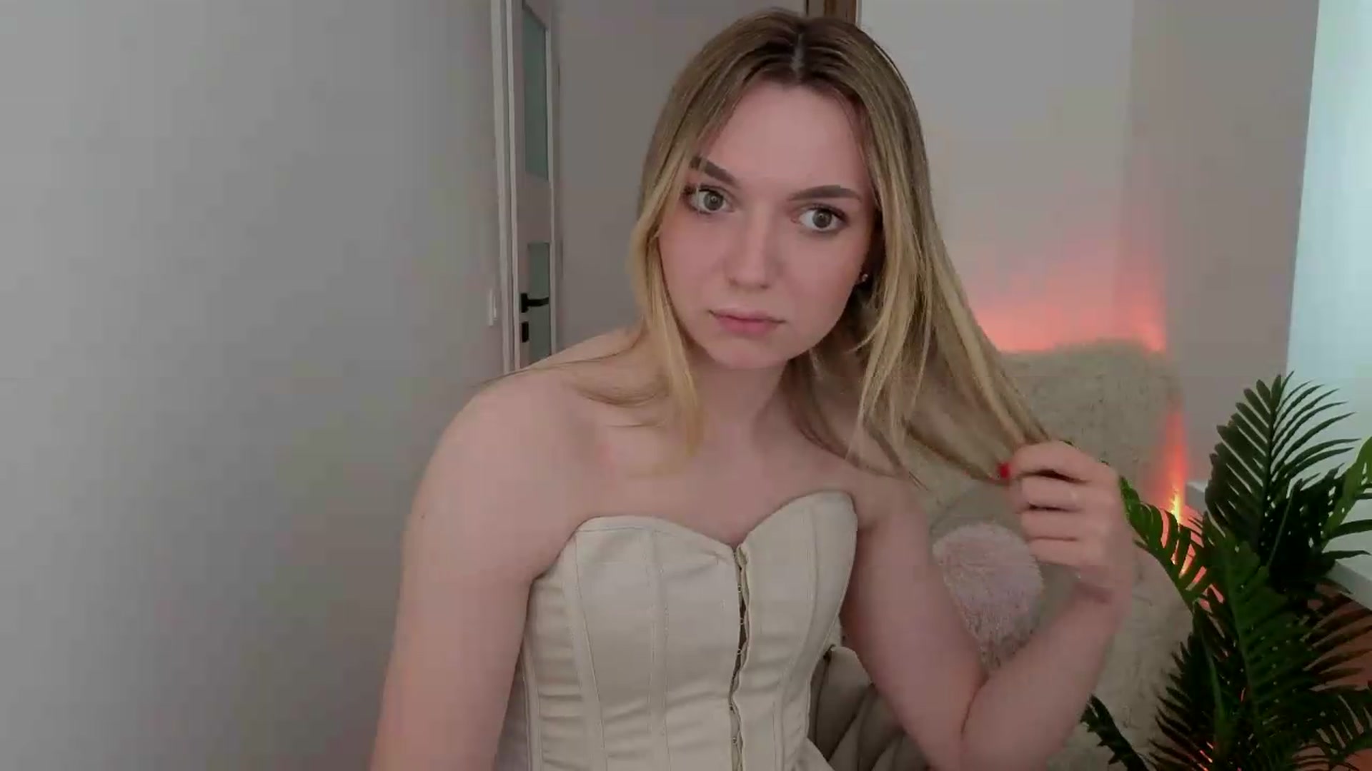 Gallery image thumbnail from AshleyMimi's myfreecams stream on, 05/15/2026, 14:32 image 18 of 20