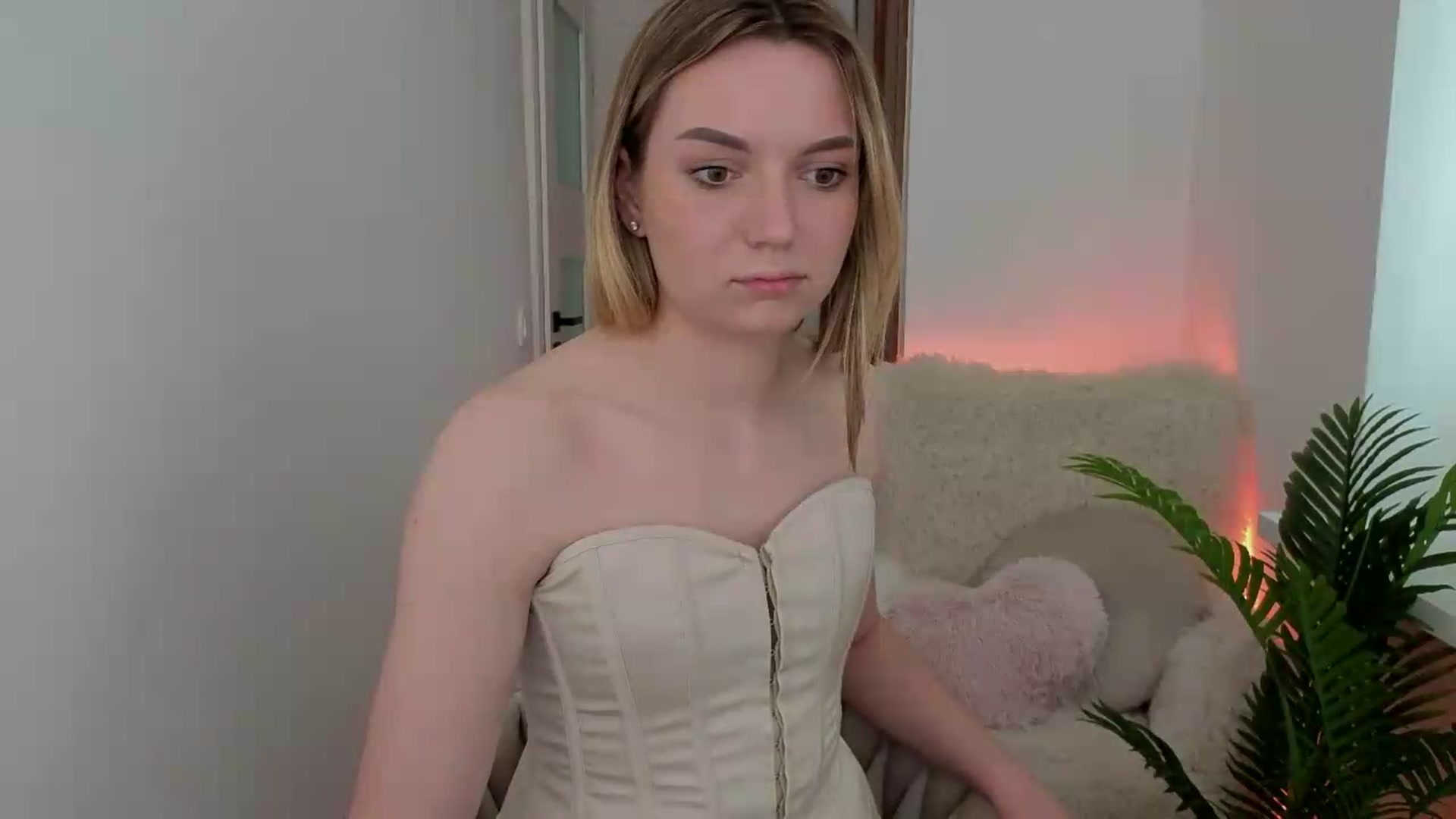 Gallery image thumbnail from AshleyMimi's myfreecams stream on, 05/15/2026, 14:32 image 20 of 20
