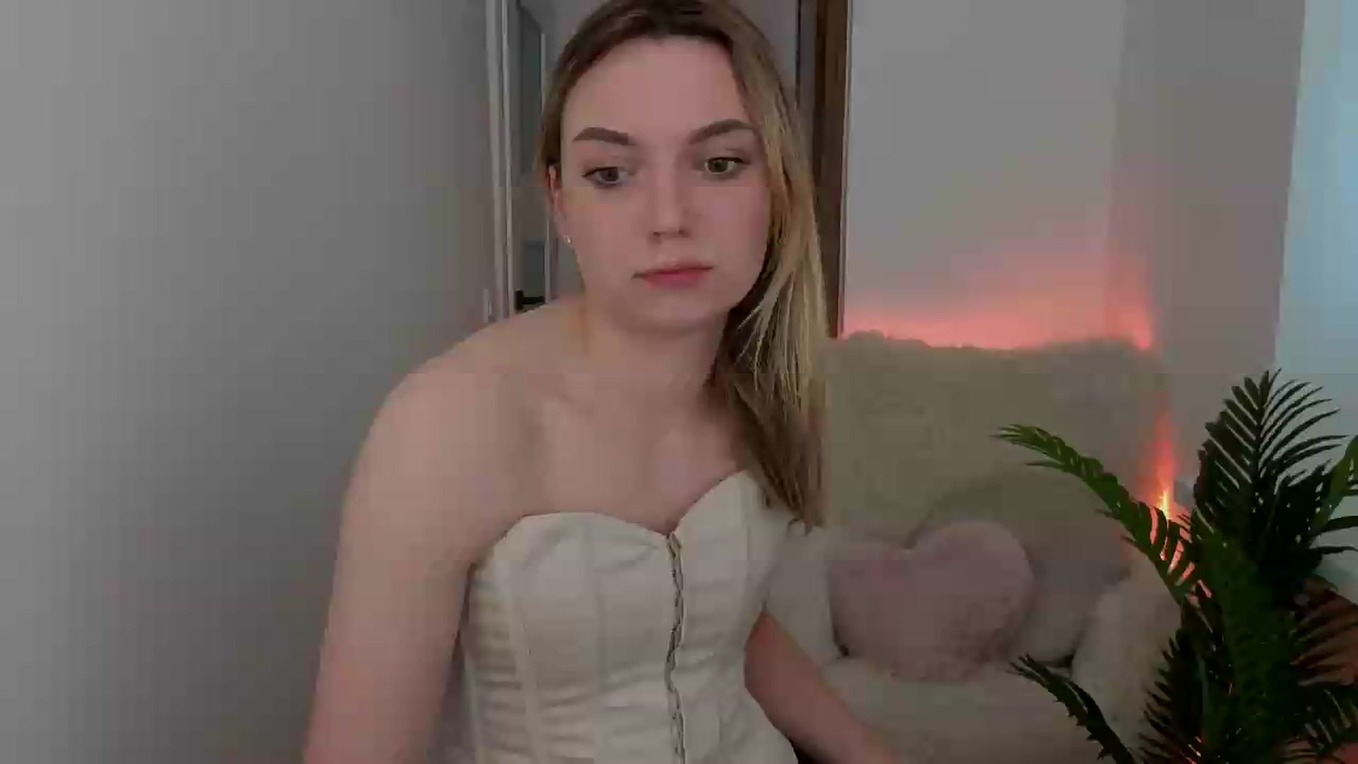 Gallery image thumbnail from AshleyMimi's myfreecams stream on, 05/15/2026, 17:54 image 1 of 20