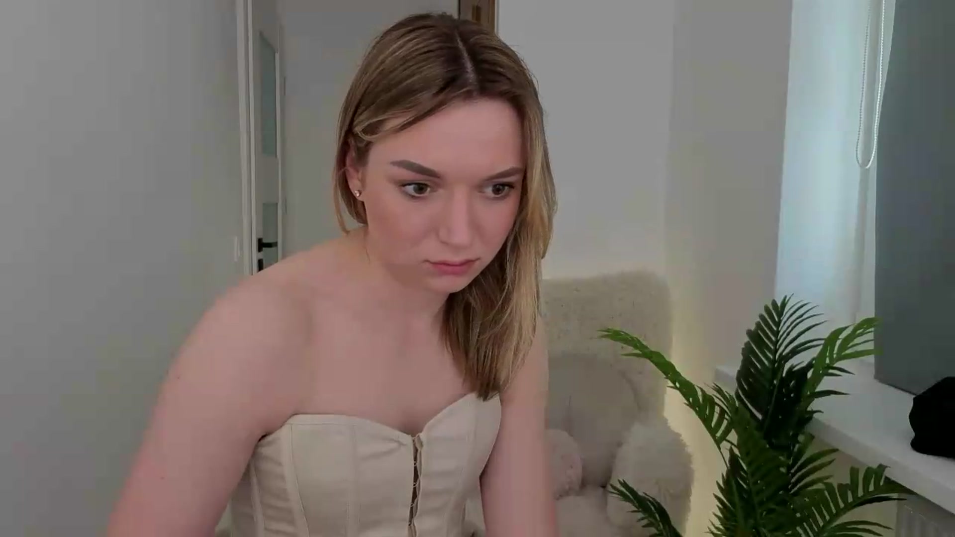 Gallery image thumbnail from AshleyMimi's myfreecams stream on, 05/17/2026, 15:55 image 8 of 20