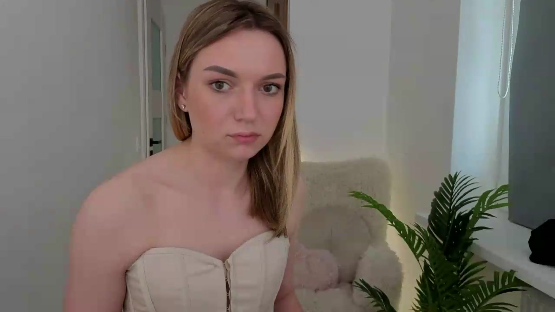 Gallery image thumbnail from AshleyMimi's myfreecams stream on, 05/17/2026, 15:55 image 11 of 20