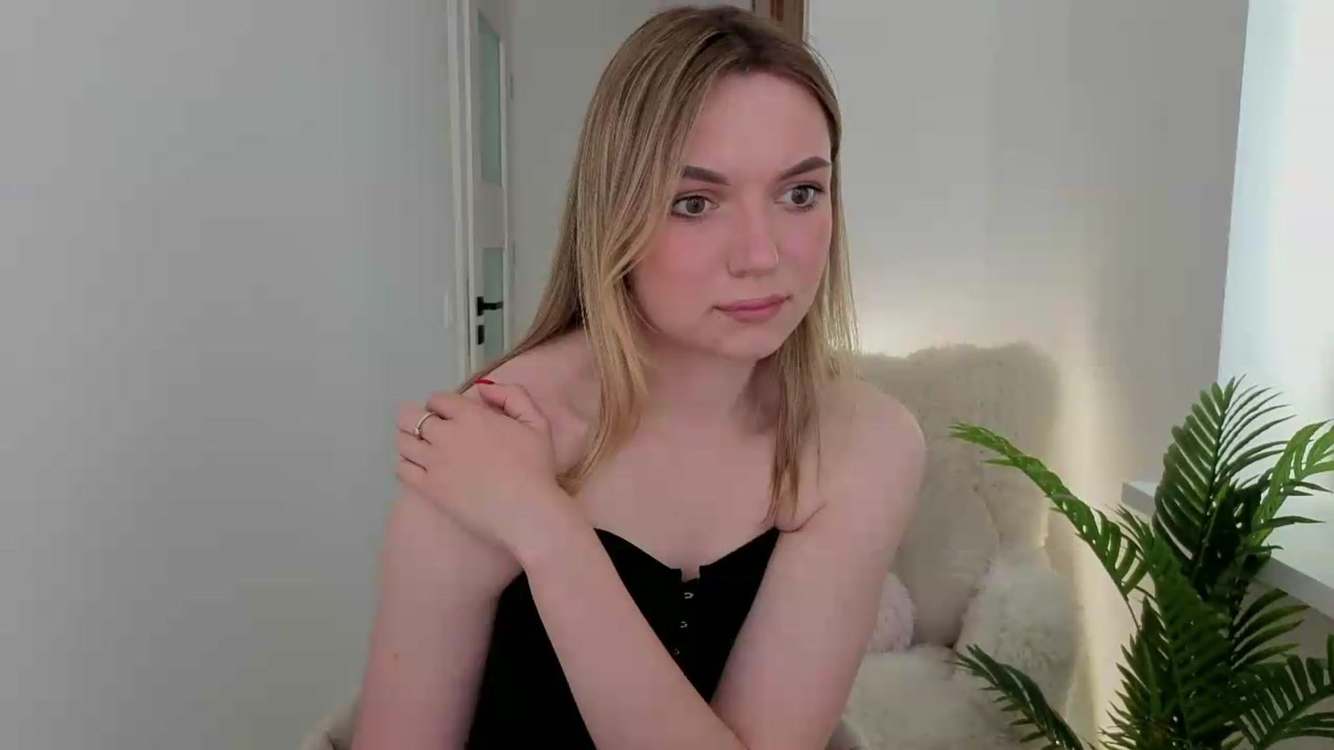 Gallery image thumbnail from AshleyMimi's myfreecams stream on, 05/21/2026, 12:54 image 10 of 20