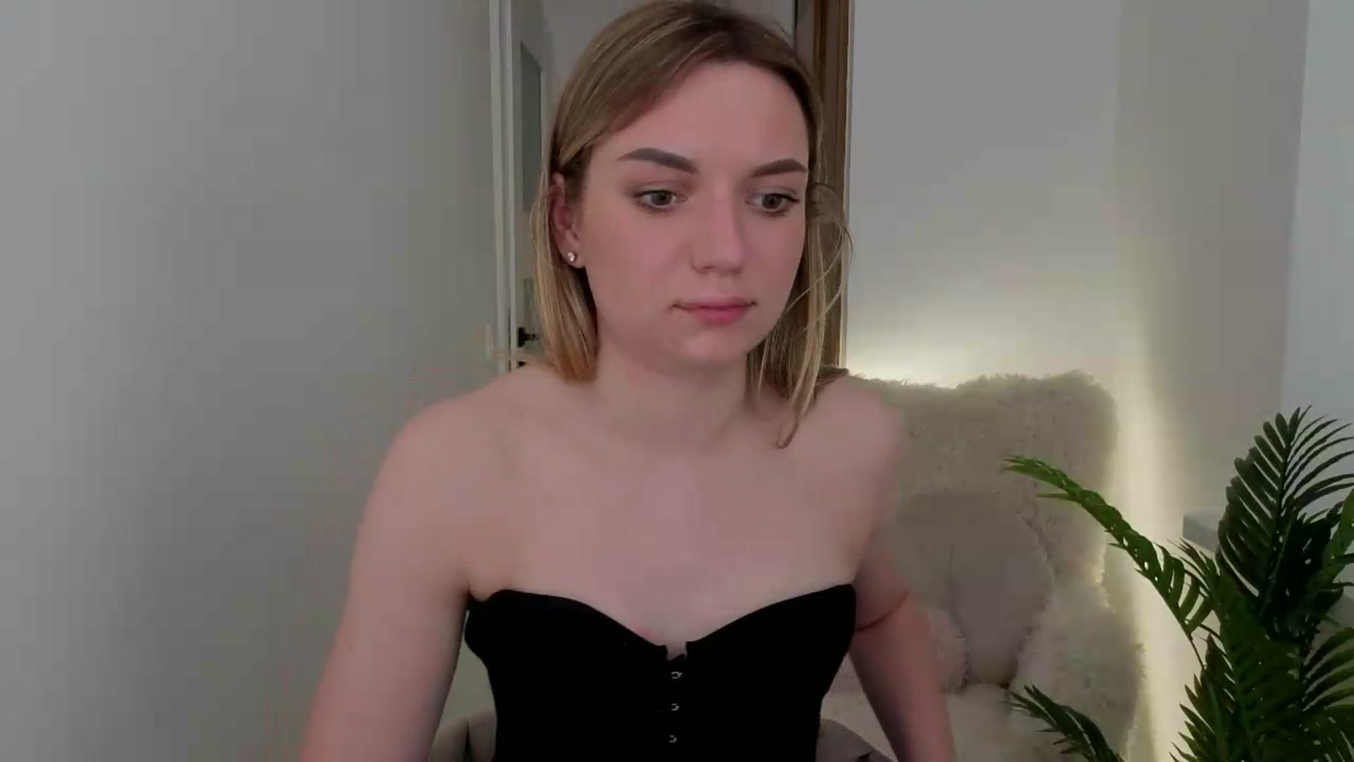 Gallery image thumbnail from AshleyMimi's myfreecams stream on, 05/21/2026, 17:56 image 7 of 20