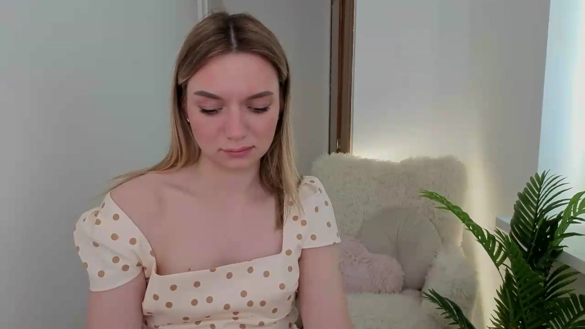 Gallery image thumbnail from AshleyMimi's myfreecams stream on, 05/22/2026, 14:02 image 7 of 20