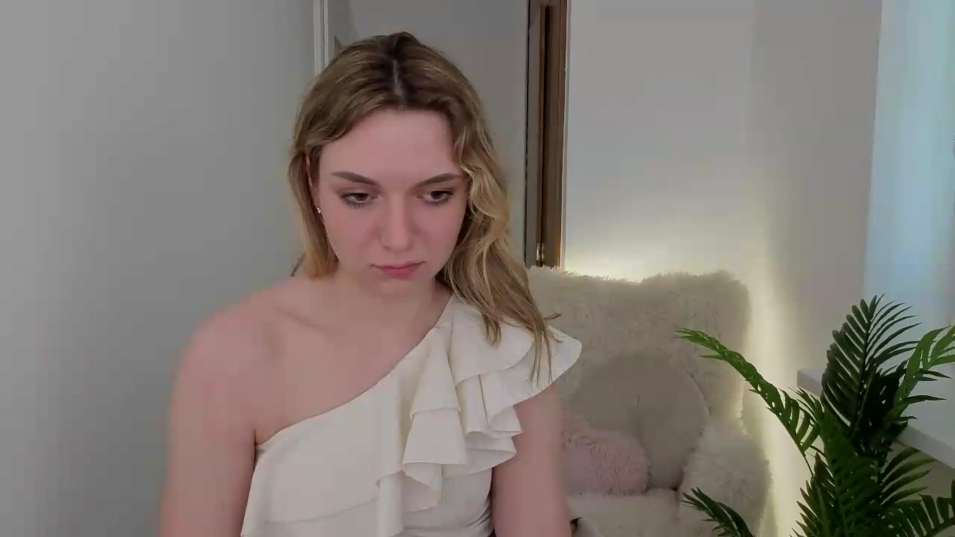 Gallery image thumbnail from AshleyMimi's myfreecams stream on, 05/23/2026, 17:56 image 8 of 20