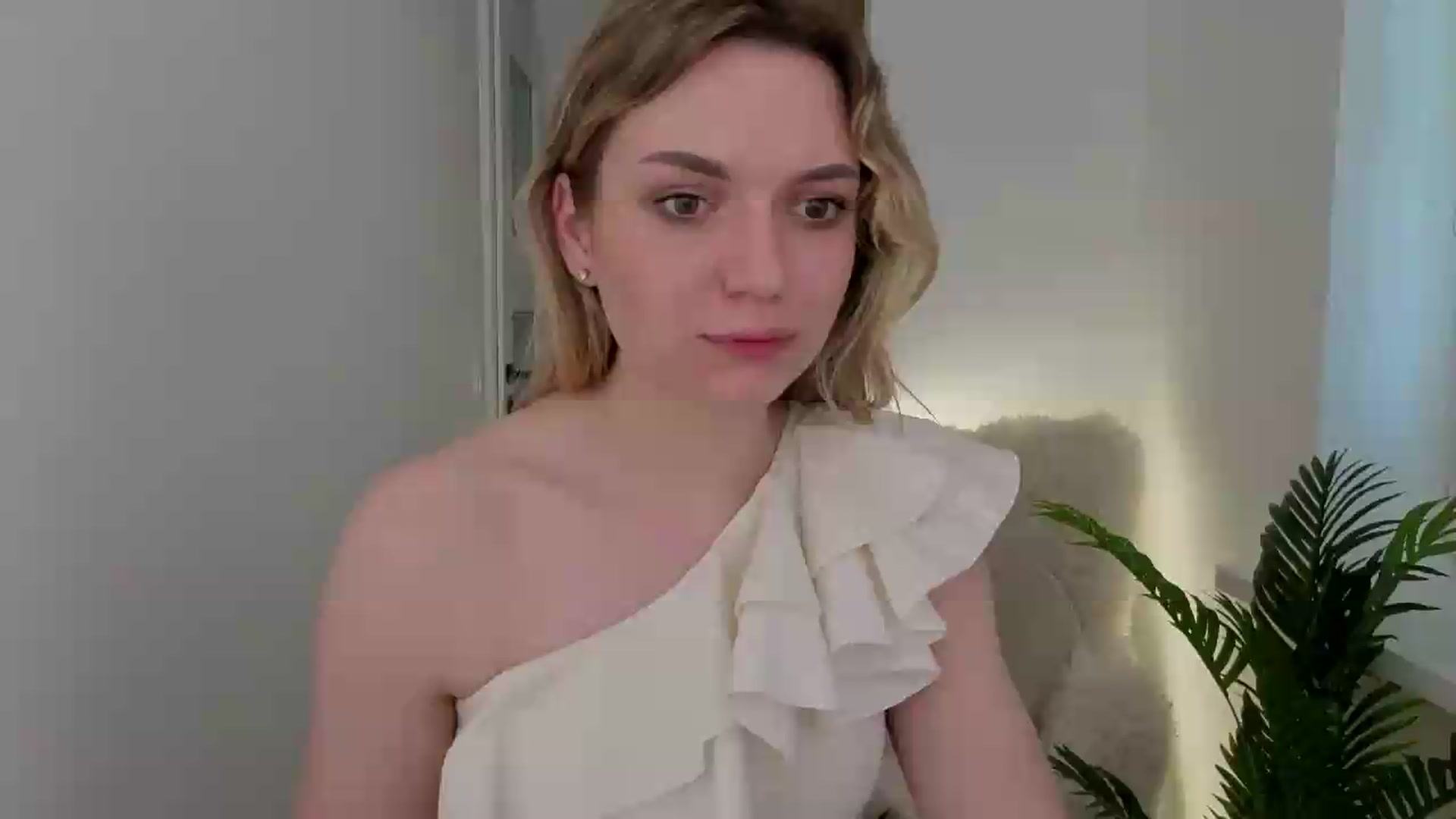 Gallery image thumbnail from AshleyMimi's myfreecams stream on, 05/23/2026, 17:56 image 5 of 20