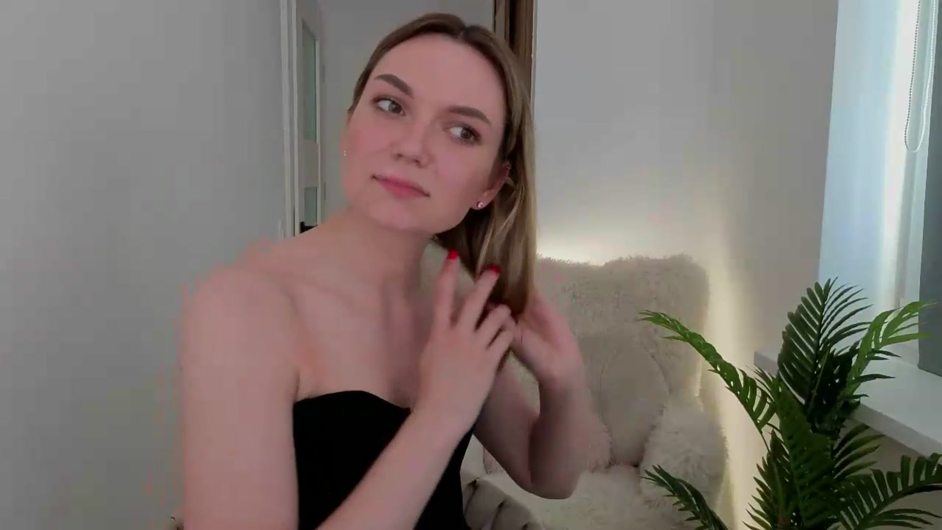 Gallery image thumbnail from AshleyMimi's myfreecams stream on, 05/25/2026, 14:41 image 7 of 20