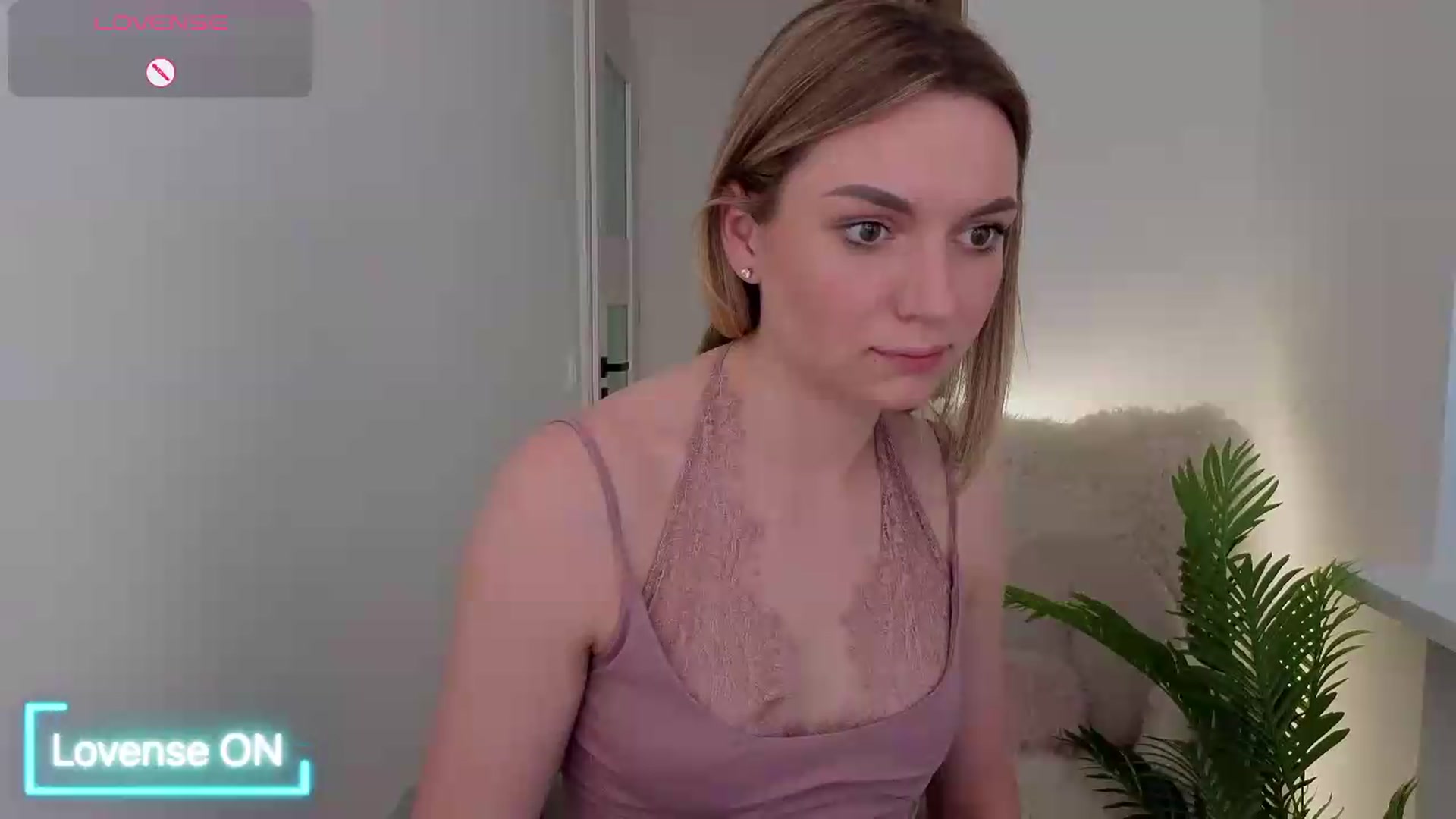 Gallery image thumbnail from AshleyMimi's myfreecams stream on, 05/28/2026, 16:29 image 19 of 20