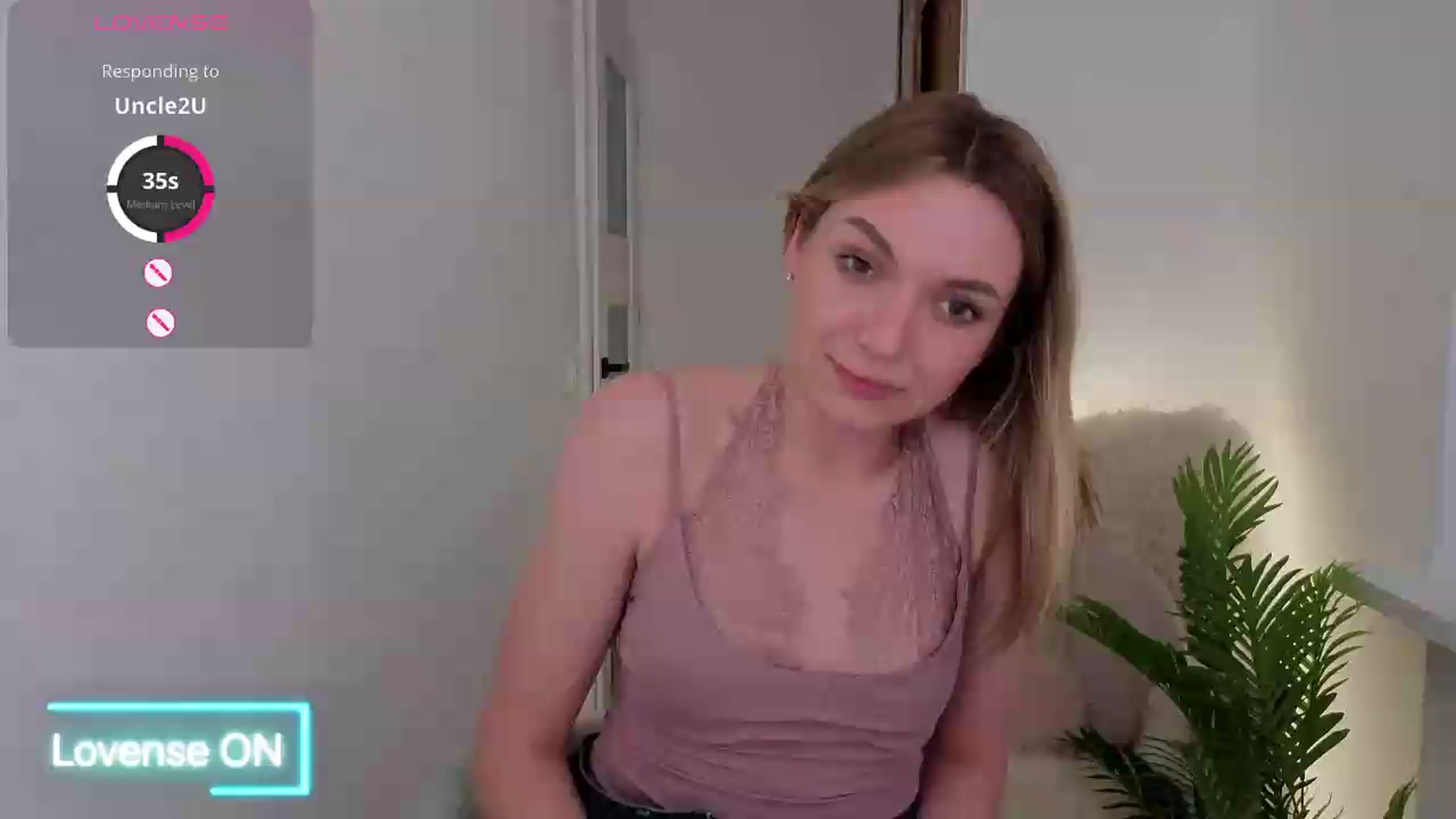 Gallery image thumbnail from AshleyMimi's myfreecams stream on, 05/28/2026, 18:21 image 19 of 20