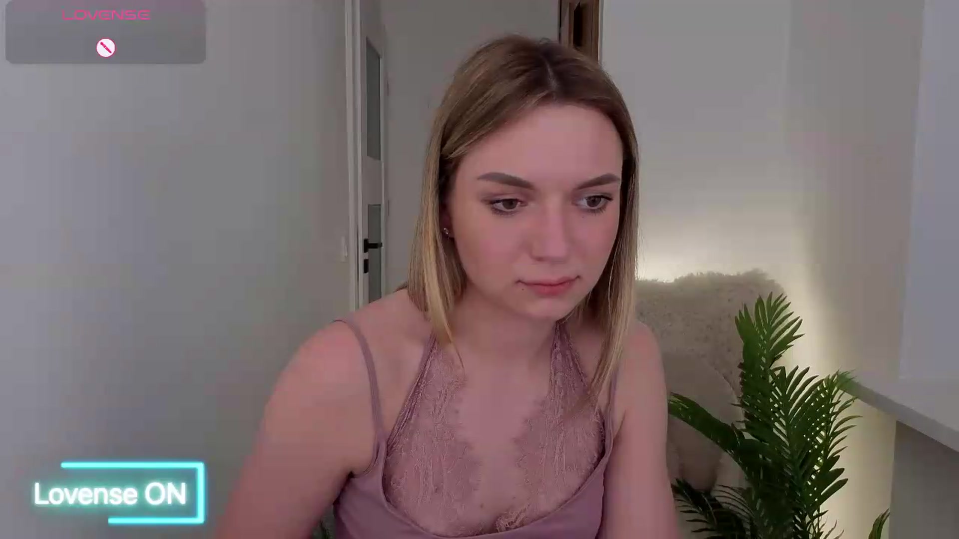 Gallery image thumbnail from AshleyMimi's myfreecams stream on, 05/28/2026, 19:54 image 6 of 20