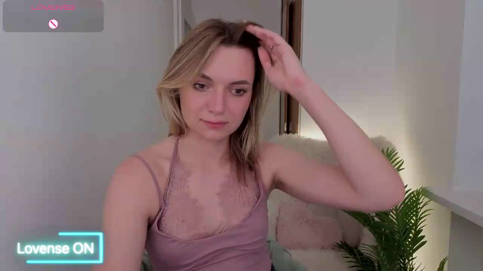 Gallery image thumbnail from AshleyMimi's myfreecams stream on, 05/28/2026, 19:54 image 2 of 20