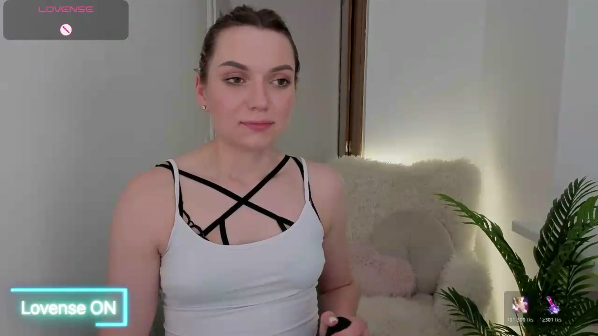 Gallery image thumbnail from AshleyMimi's myfreecams stream on, 05/30/2026, 18:41 image 13 of 20