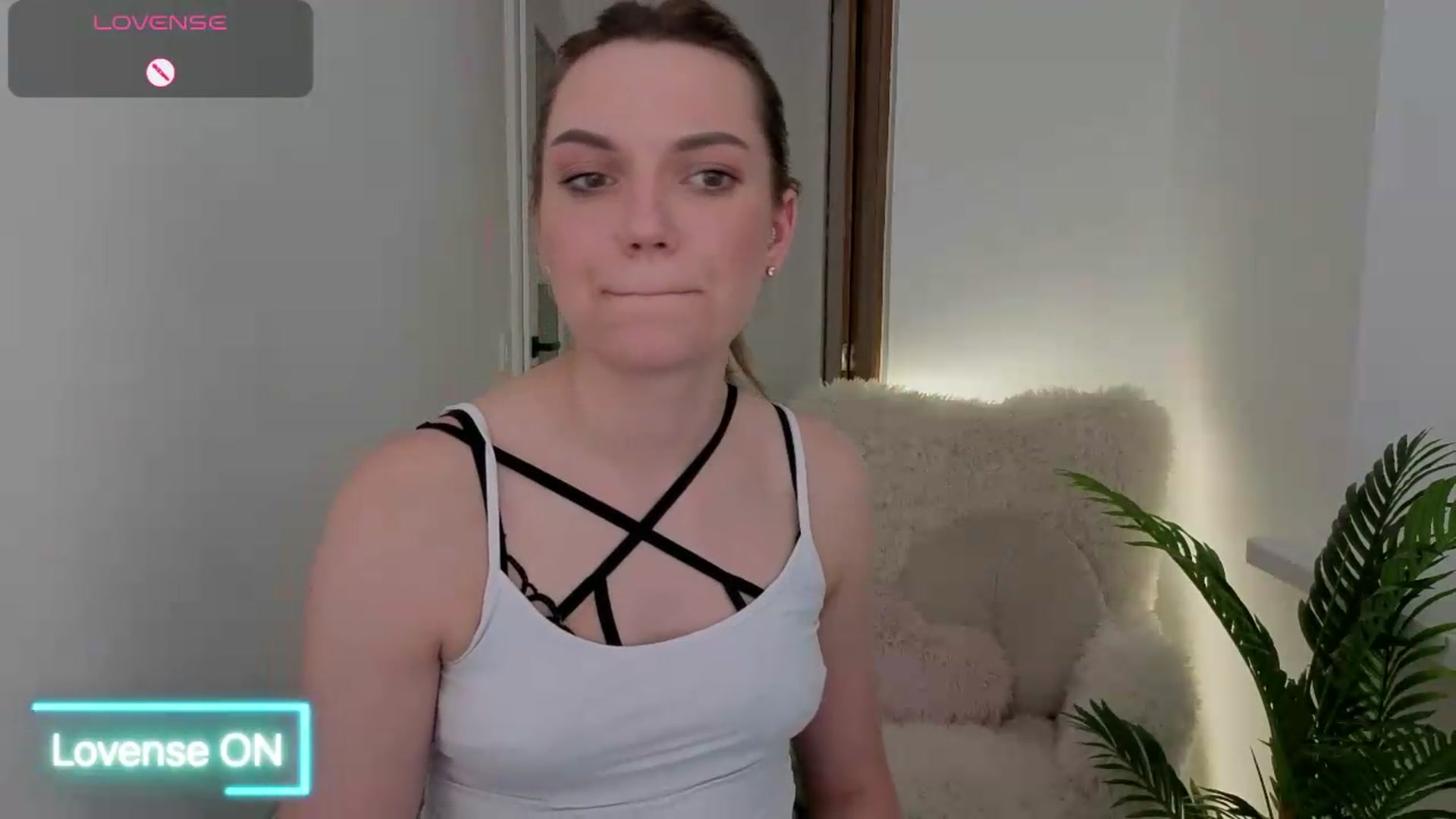 Gallery image thumbnail from AshleyMimi's myfreecams stream on, 05/30/2026, 18:41 image 2 of 20