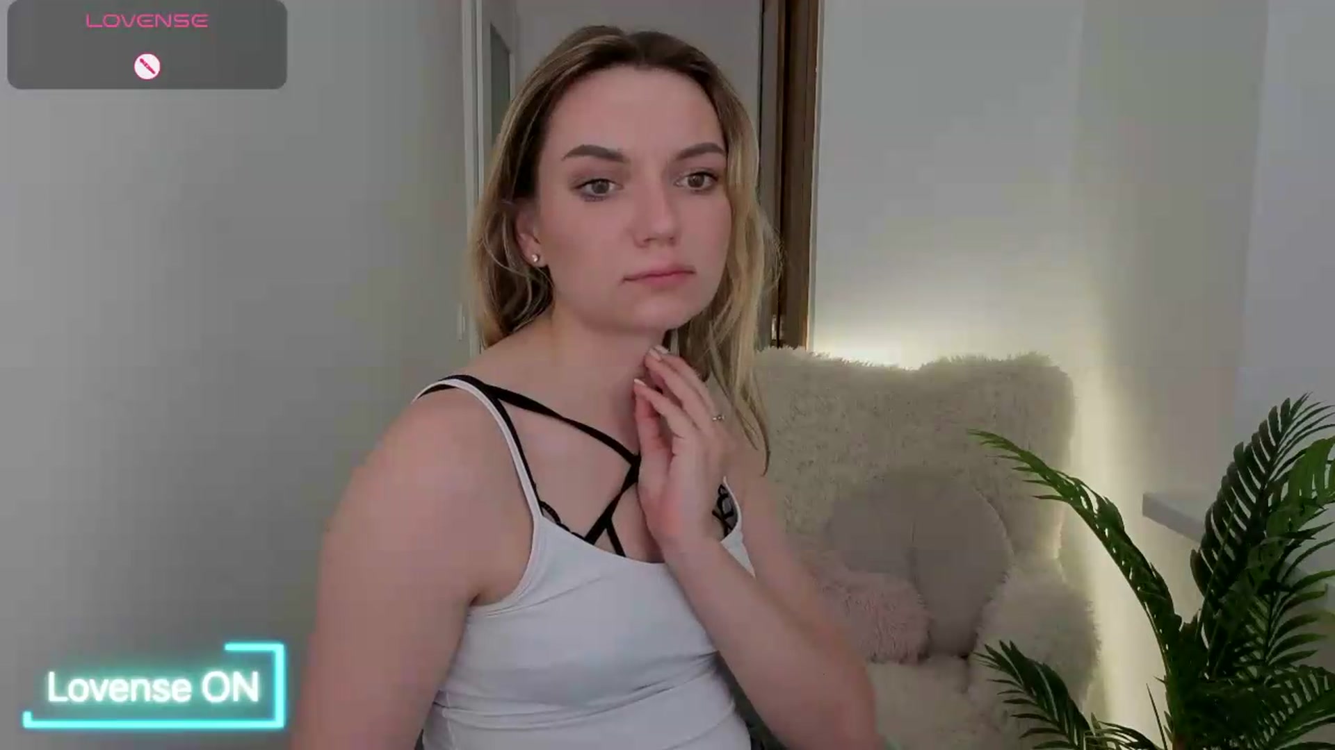 Gallery image thumbnail from AshleyMimi's myfreecams stream on, 05/30/2026, 19:53 image 3 of 20