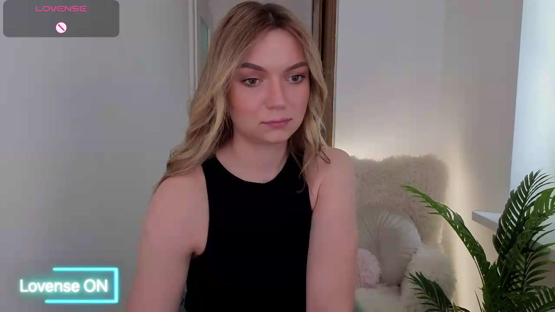 Gallery image thumbnail from AshleyMimi's myfreecams stream on, 05/31/2026, 13:11 image 12 of 20