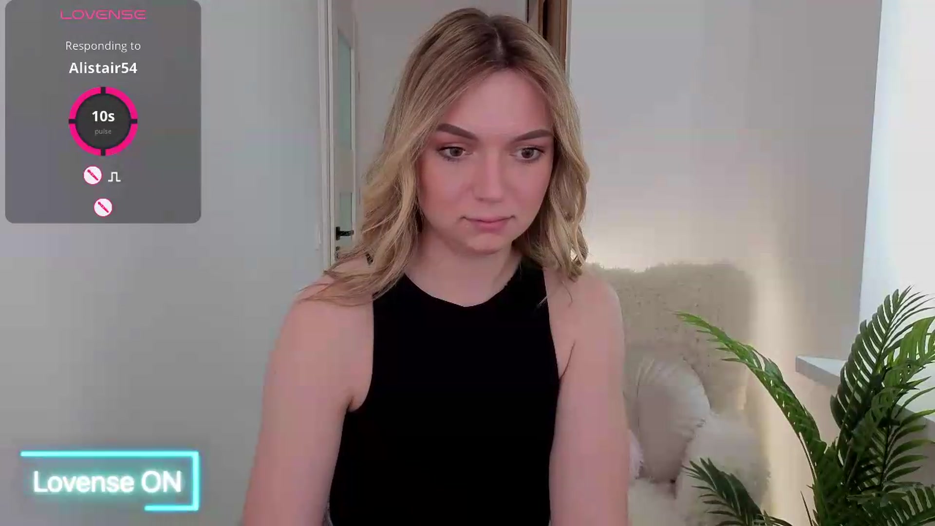 Gallery image thumbnail from AshleyMimi's myfreecams stream on, 05/31/2026, 13:11 image 8 of 20