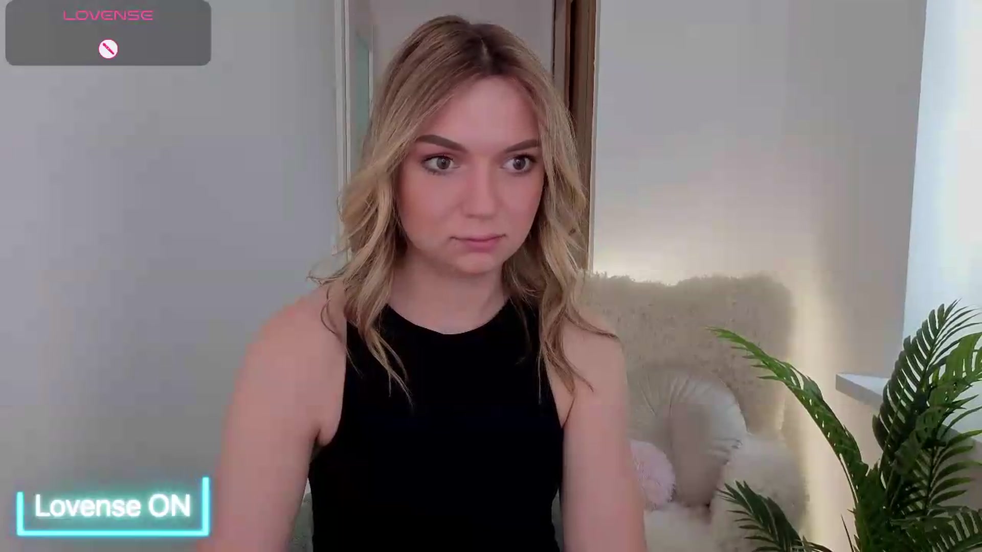 Gallery image thumbnail from AshleyMimi's myfreecams stream on, 05/31/2026, 13:11 image 5 of 20
