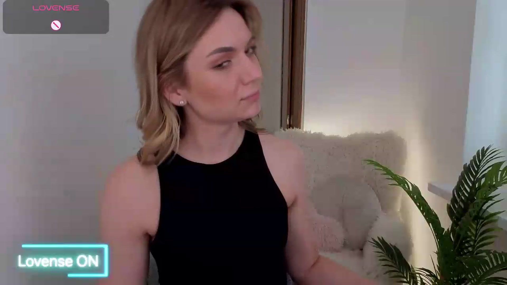 Gallery image thumbnail from AshleyMimi's myfreecams stream on, 05/31/2026, 15:56 image 13 of 20