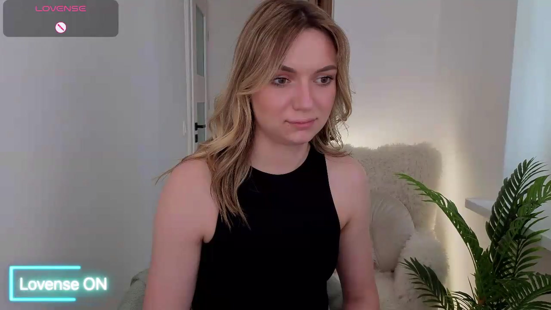 Gallery image thumbnail from AshleyMimi's myfreecams stream on, 05/31/2026, 15:56 image 2 of 20