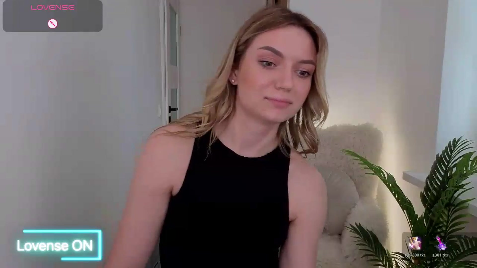Gallery image thumbnail from AshleyMimi's myfreecams stream on, 05/31/2026, 15:56 image 16 of 20