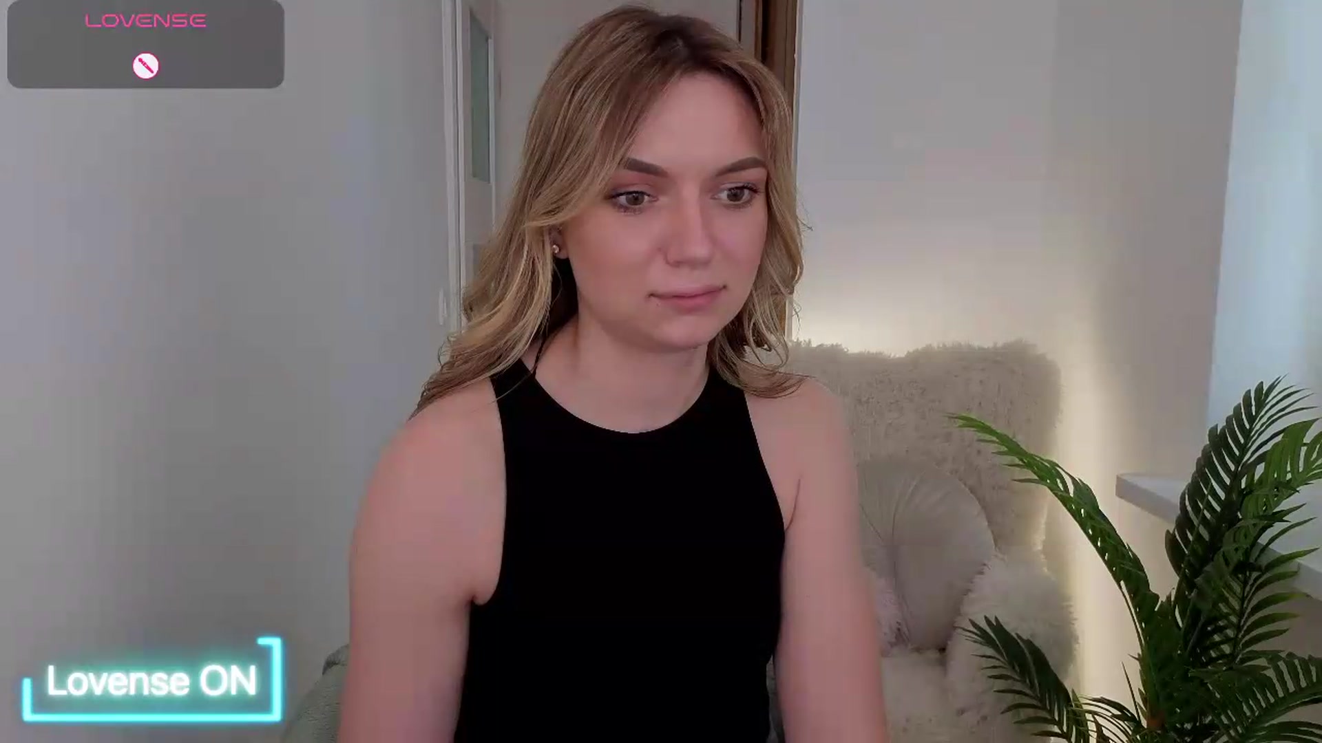 Gallery image thumbnail from AshleyMimi's myfreecams stream on, 05/31/2026, 15:56 image 6 of 20