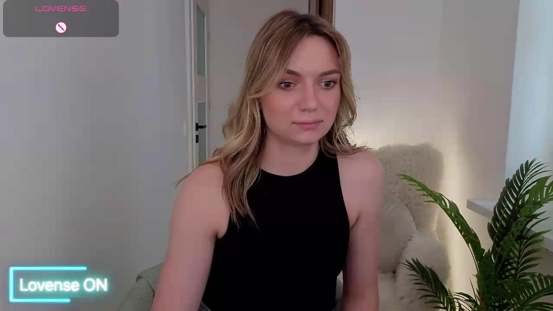 Gallery image thumbnail from AshleyMimi's myfreecams stream on, 05/31/2026, 15:56 image 5 of 20