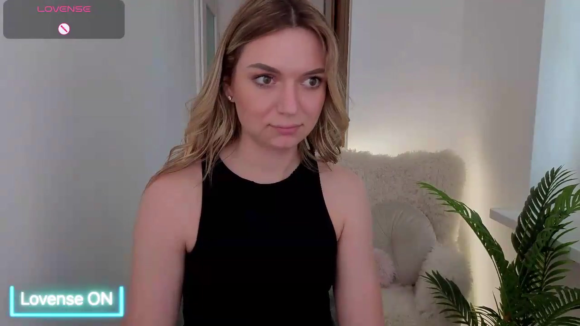 Gallery image thumbnail from AshleyMimi's myfreecams stream on, 05/31/2026, 15:56 image 15 of 20