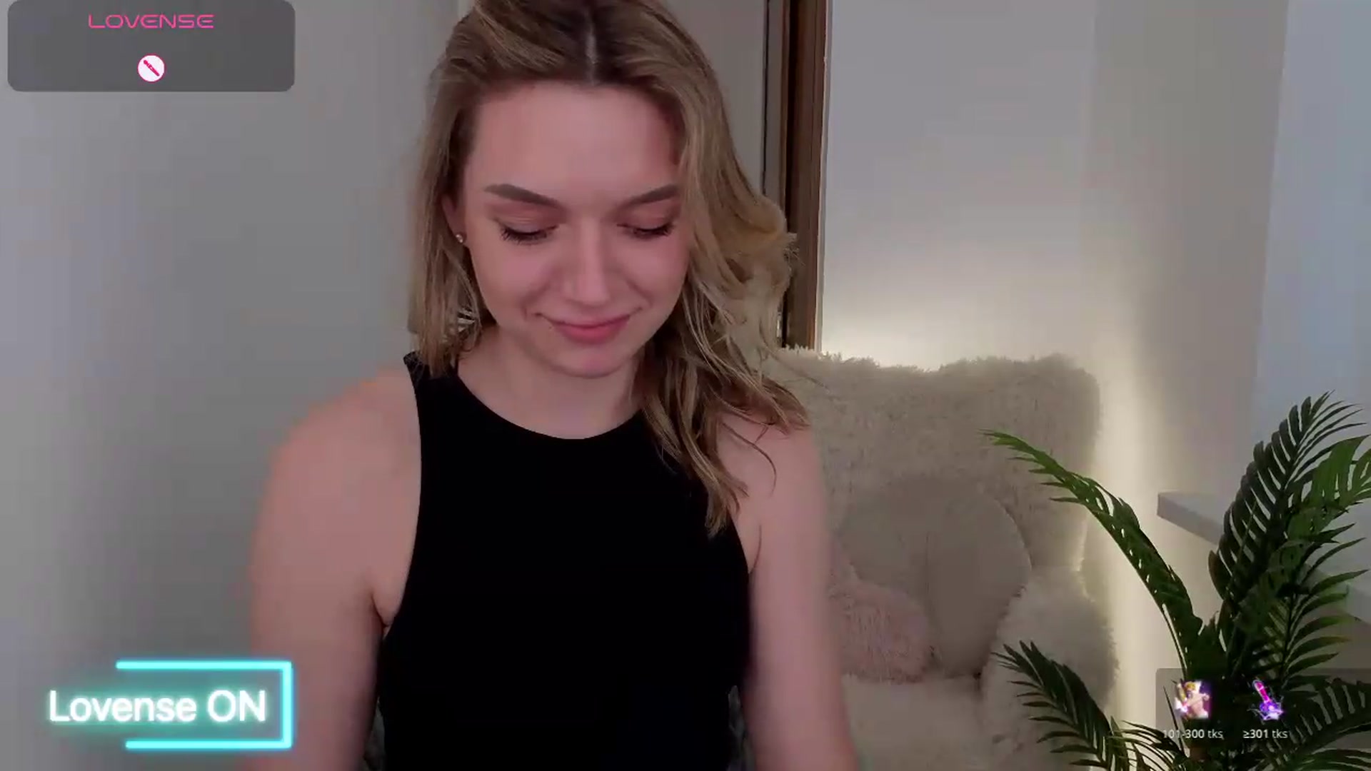 Gallery image thumbnail from AshleyMimi's myfreecams stream on, 05/31/2026, 18:31 image 19 of 20