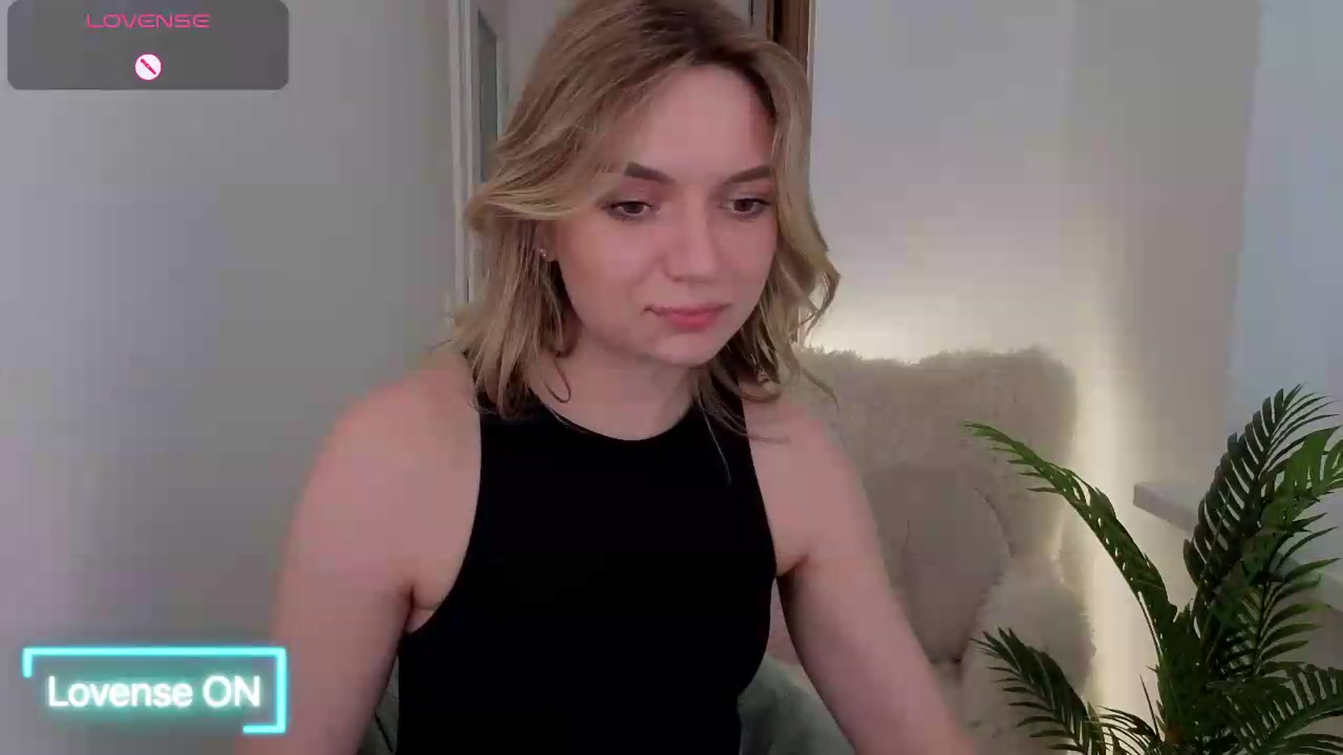 Gallery image thumbnail from AshleyMimi's myfreecams stream on, 05/31/2026, 18:31 image 20 of 20