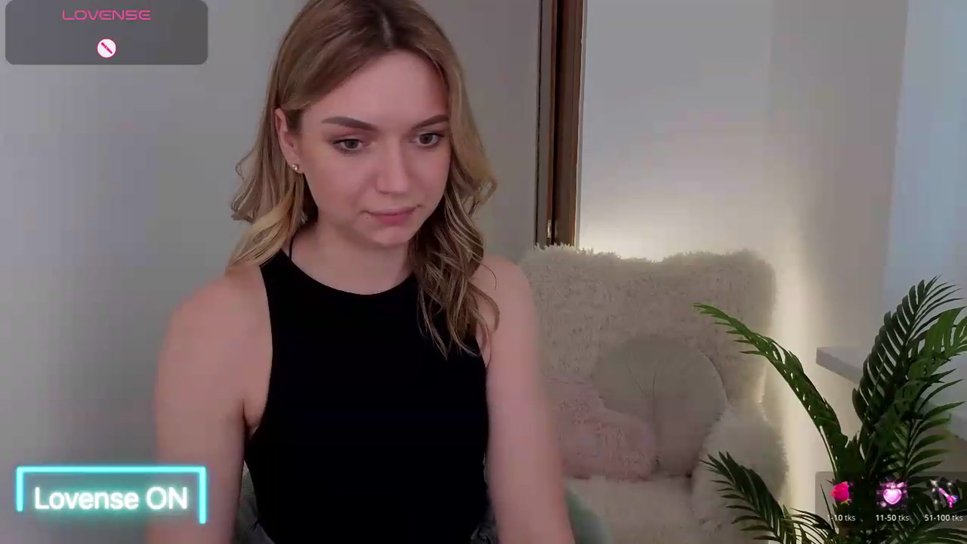 Gallery image thumbnail from AshleyMimi's myfreecams stream on, 05/31/2026, 18:31 image 13 of 20