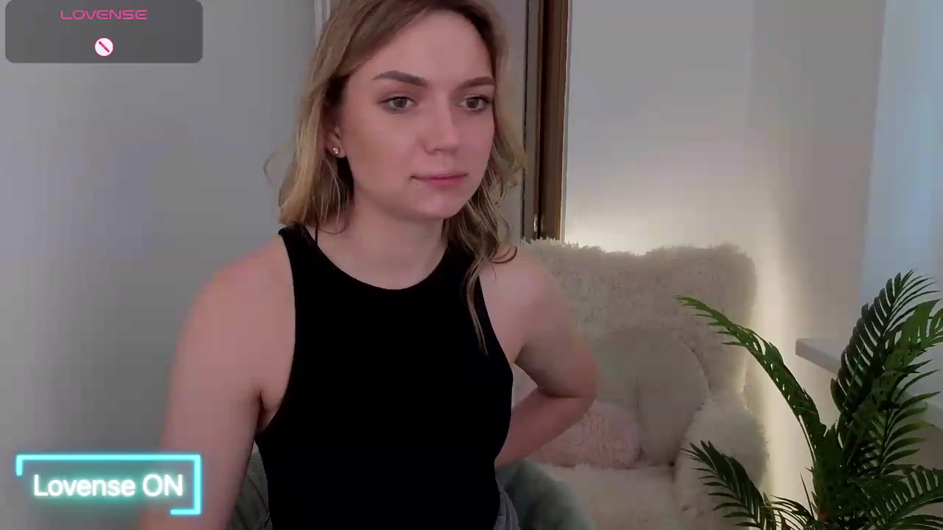 Gallery image thumbnail from AshleyMimi's myfreecams stream on, 05/31/2026, 18:31 image 5 of 20