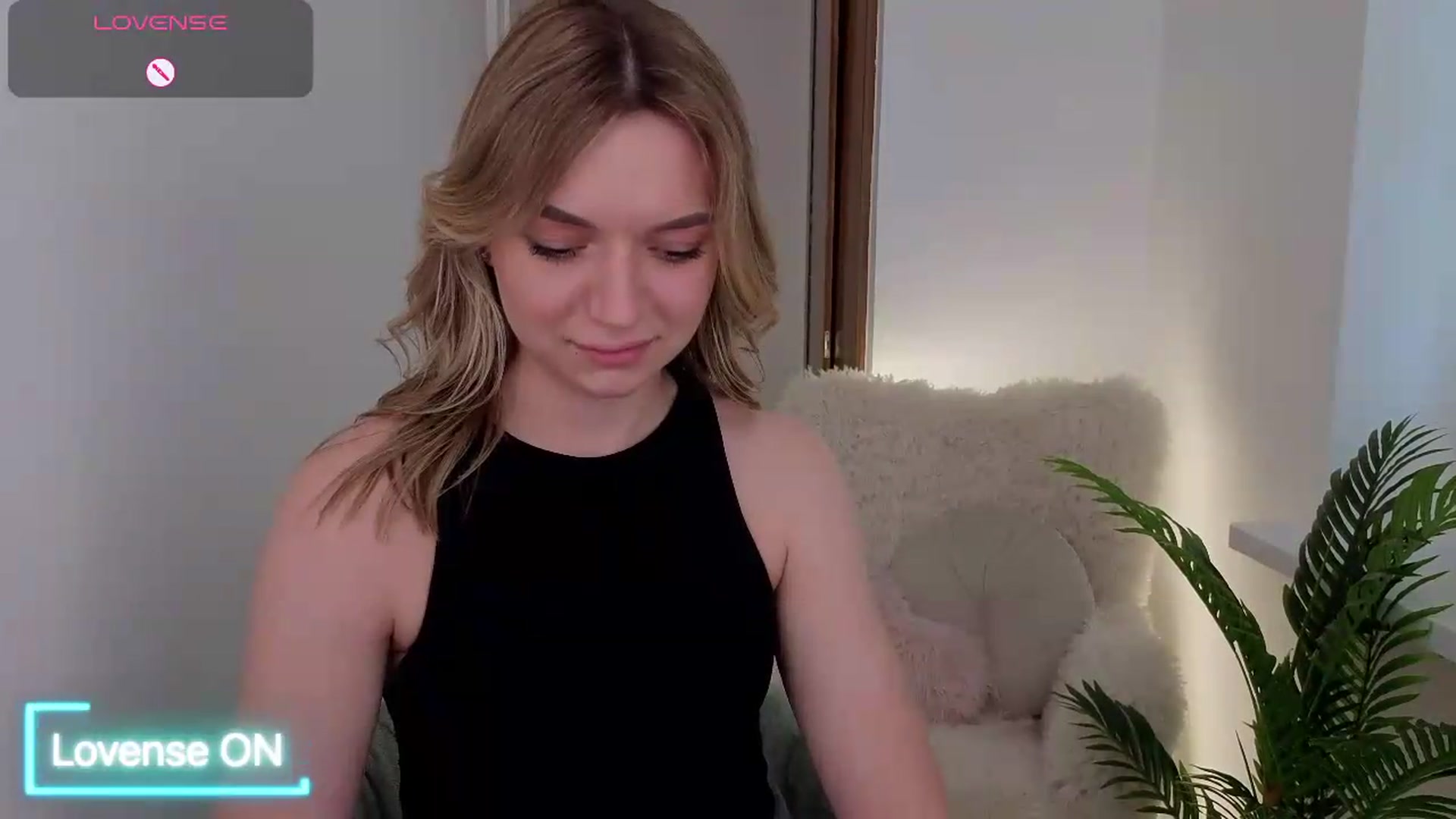 Gallery image thumbnail from AshleyMimi's myfreecams stream on, 05/31/2026, 18:31 image 3 of 20