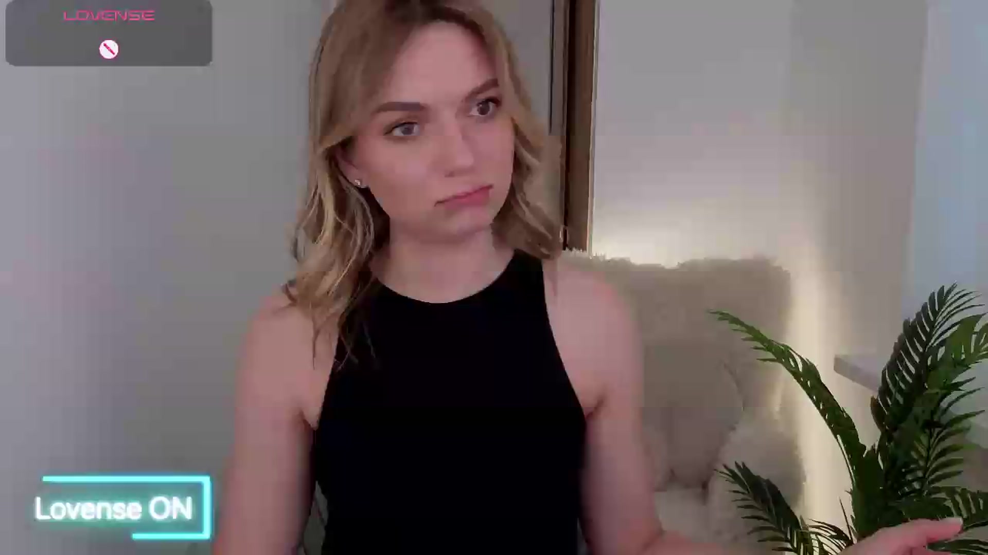Gallery image thumbnail from AshleyMimi's myfreecams stream on, 05/31/2026, 18:31 image 15 of 20