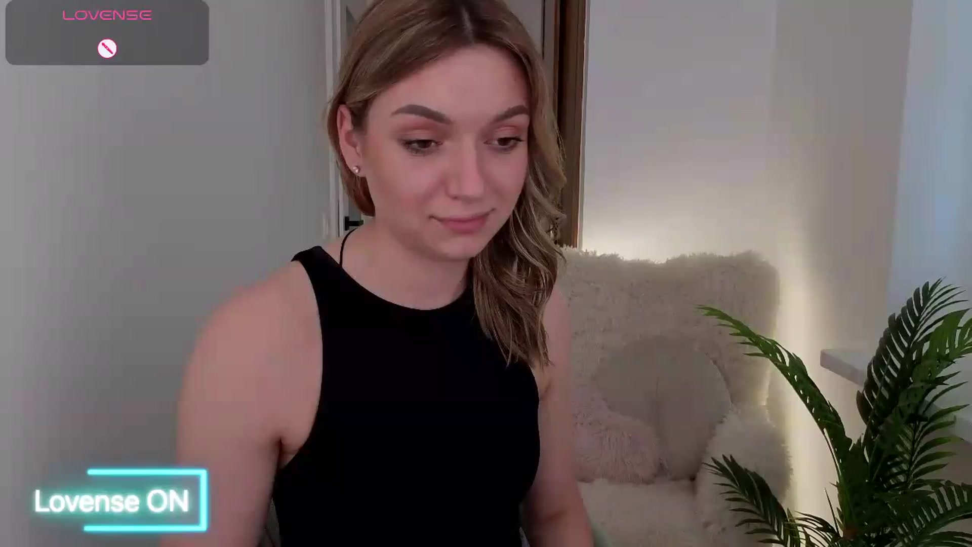 Gallery image thumbnail from AshleyMimi's myfreecams stream on, 05/31/2026, 18:31 image 8 of 20