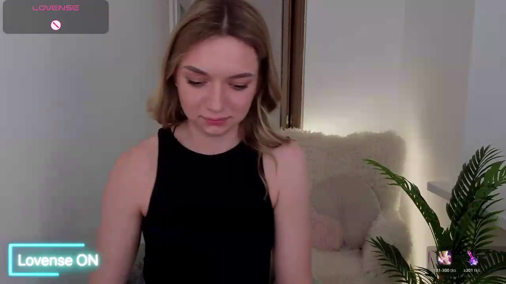 Gallery image thumbnail from AshleyMimi's myfreecams stream on, 05/31/2026, 19:50 image 9 of 20