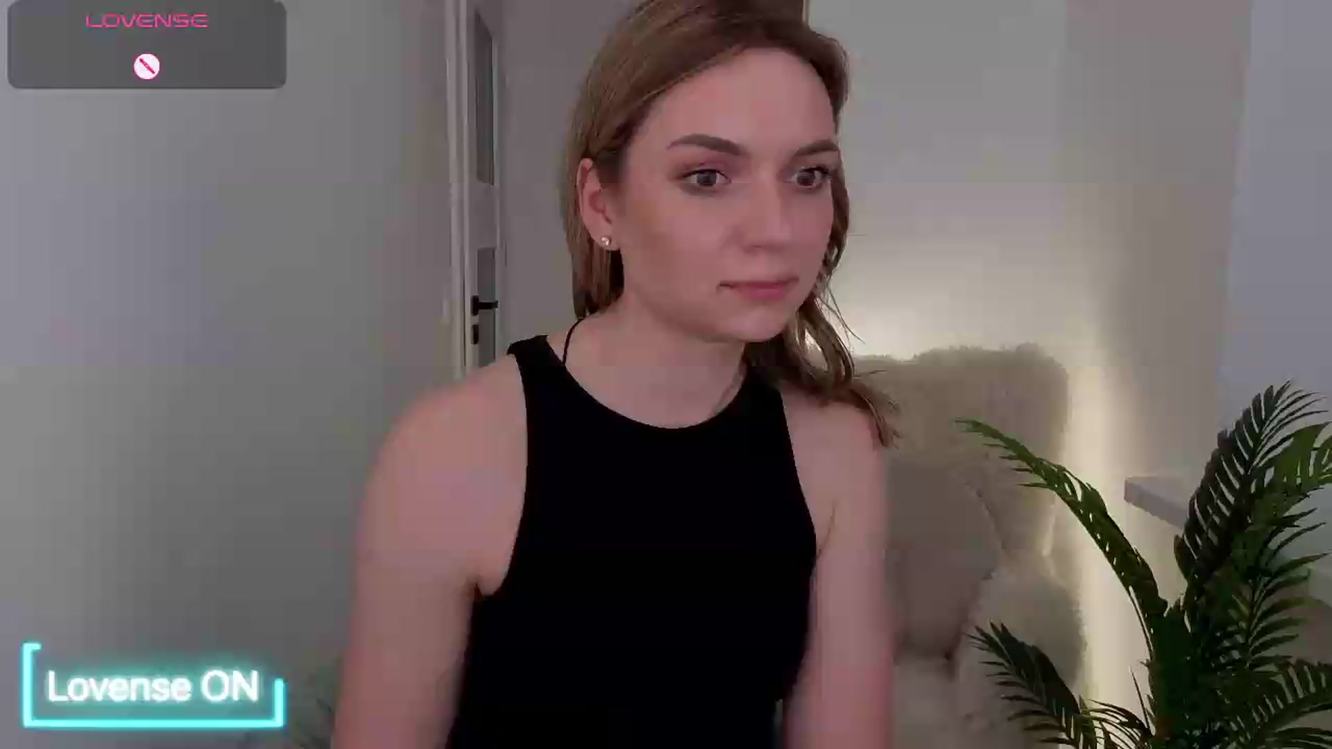 Gallery image thumbnail from AshleyMimi's myfreecams stream on, 05/31/2026, 19:50 image 13 of 20