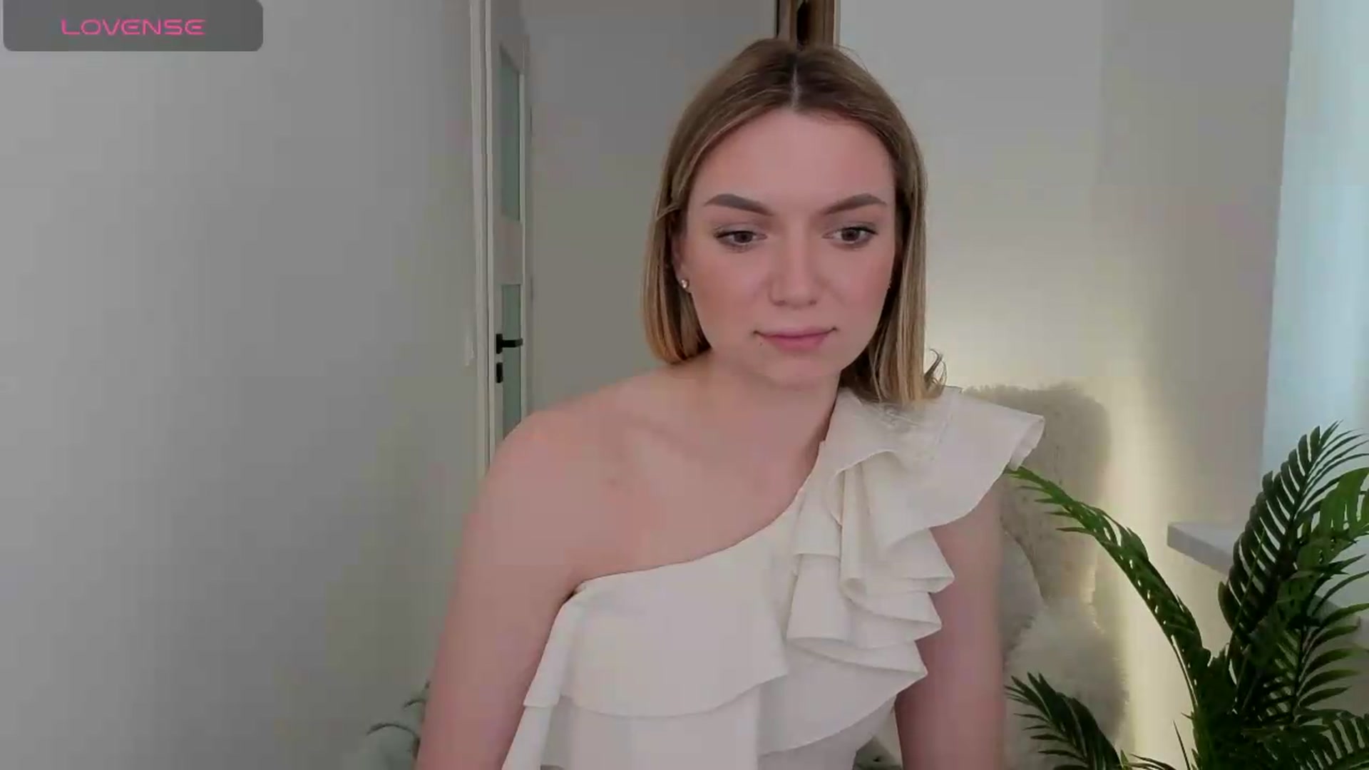 Gallery image thumbnail from AshleyMimi's myfreecams stream on, 06/01/2026, 13:20 image 19 of 20