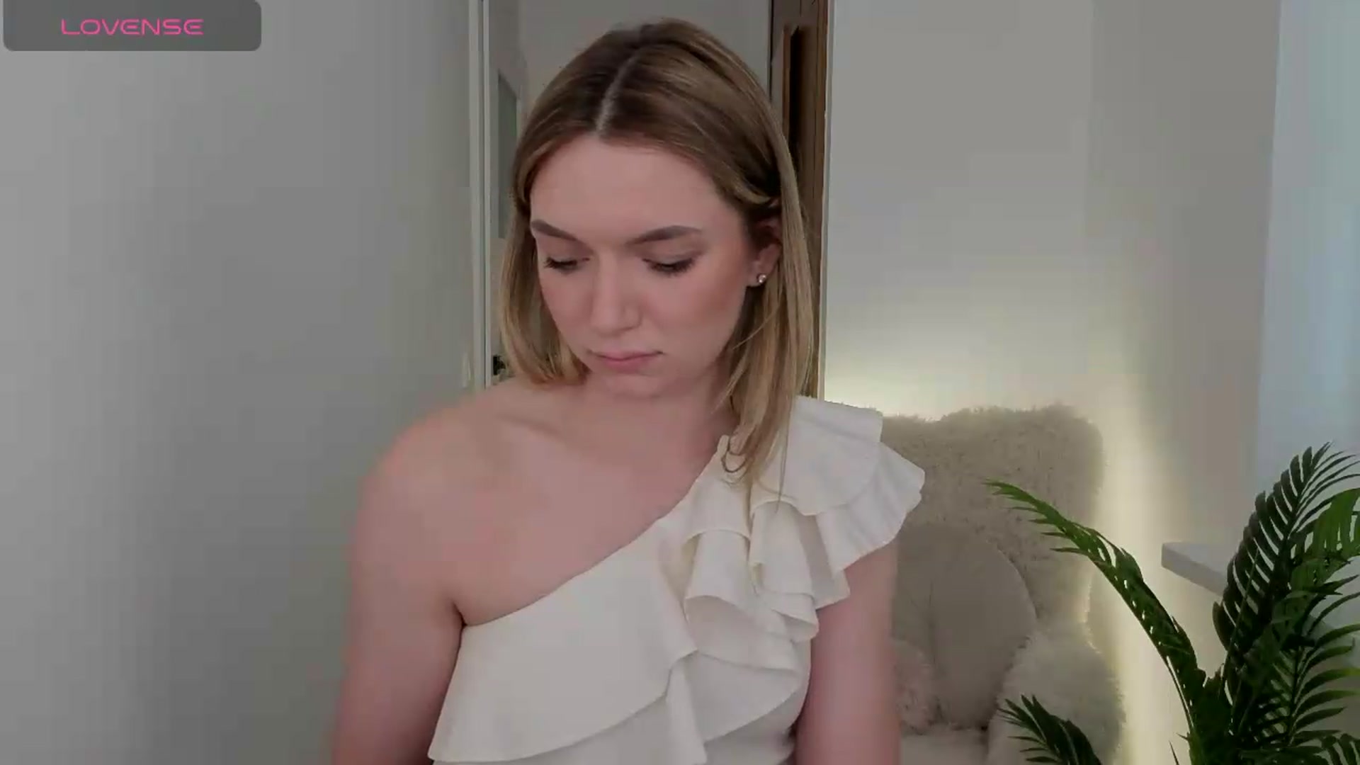 Gallery image thumbnail from AshleyMimi's myfreecams stream on, 06/01/2026, 15:22 image 3 of 20