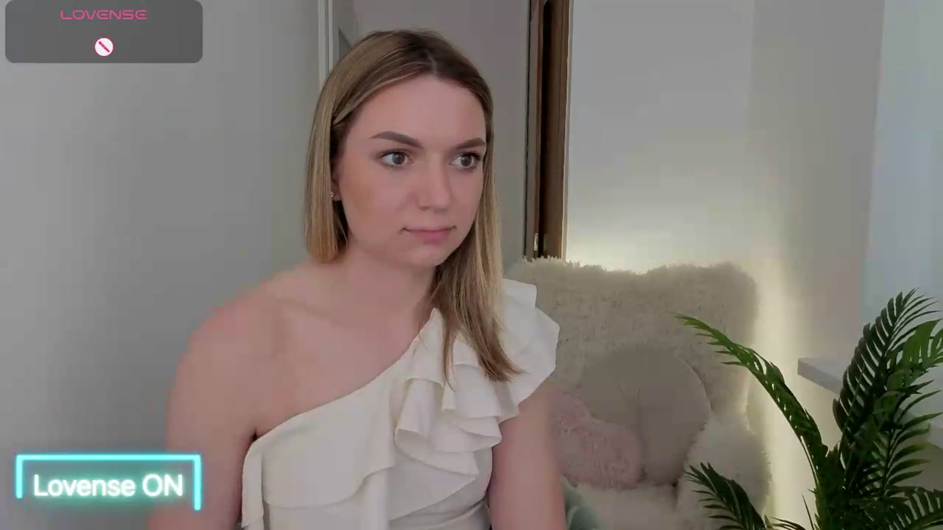 Gallery image thumbnail from AshleyMimi's myfreecams stream on, 06/01/2026, 15:39 image 19 of 20