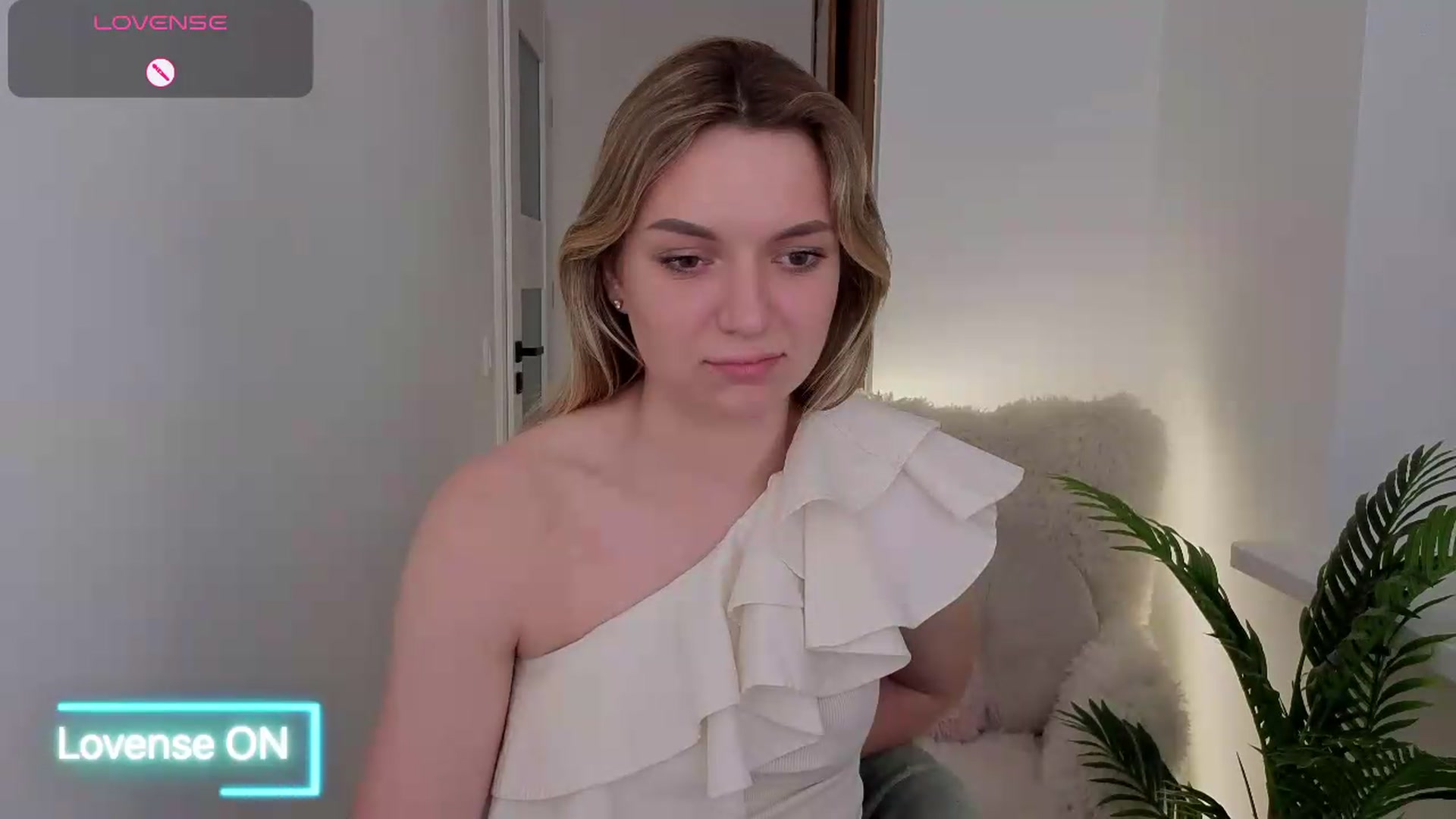Gallery image thumbnail from AshleyMimi's myfreecams stream on, 06/01/2026, 20:09 image 12 of 20