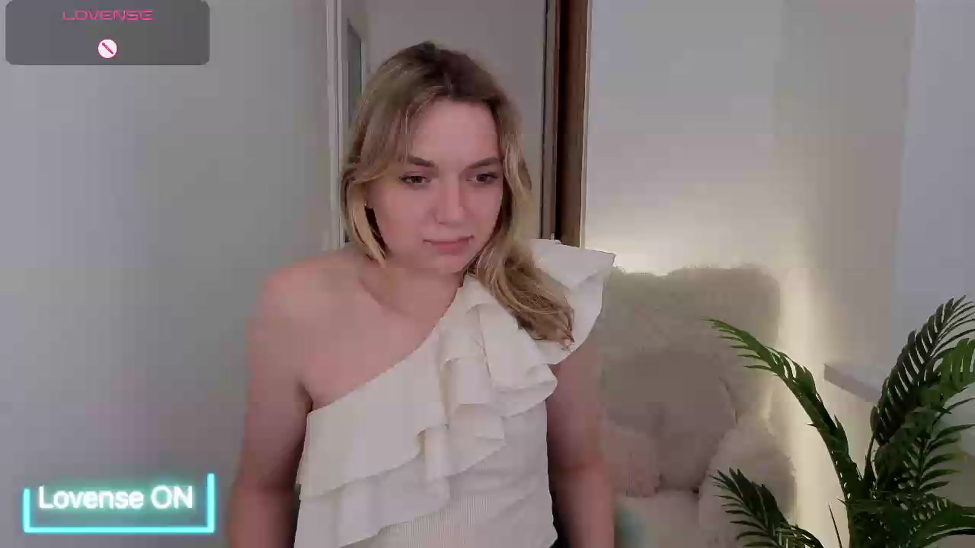 Gallery image thumbnail from AshleyMimi's myfreecams stream on, 06/01/2026, 20:09 image 10 of 20