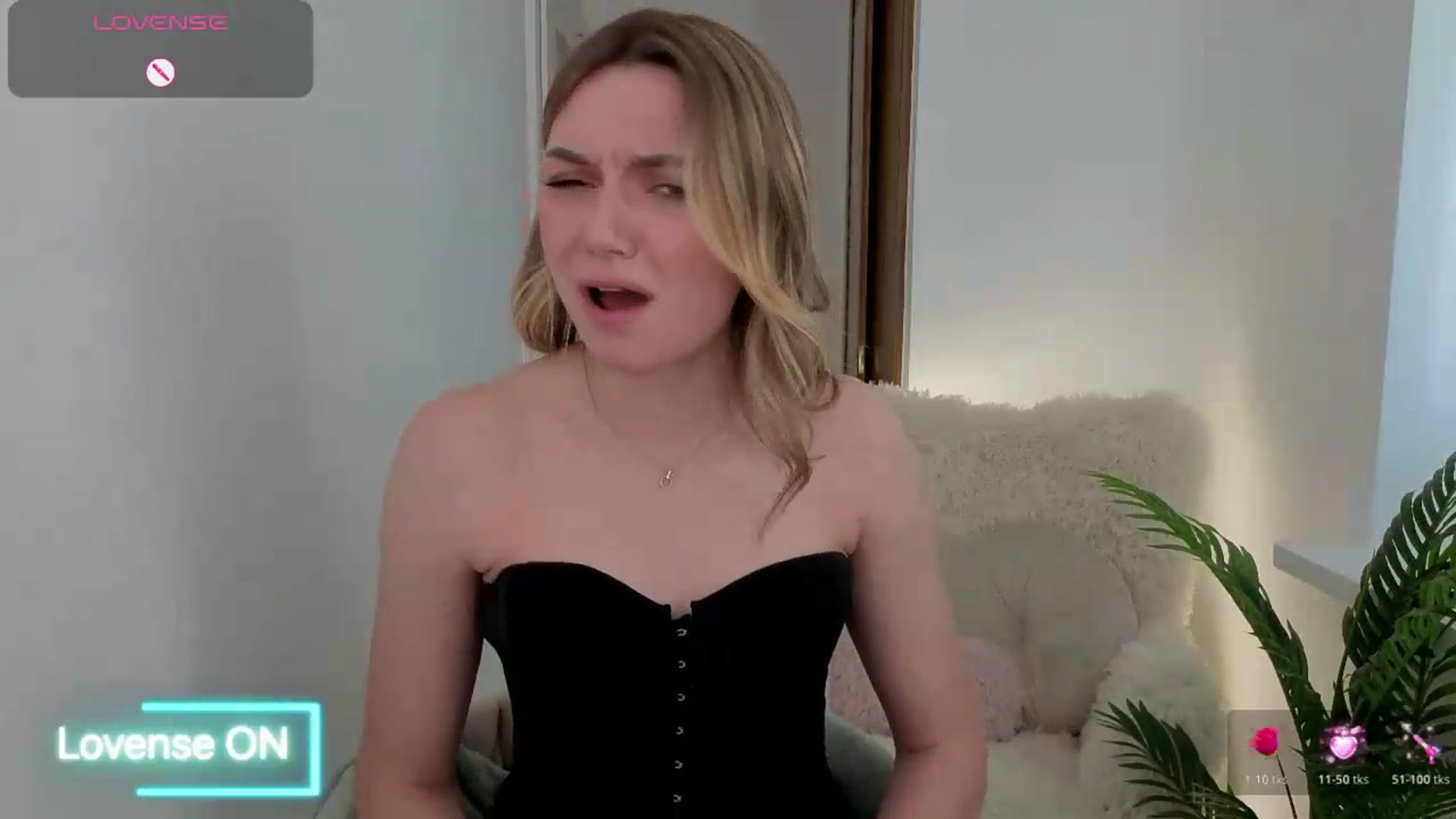 Gallery image thumbnail from AshleyMimi's myfreecams stream on, 06/04/2026, 15:32 image 7 of 20