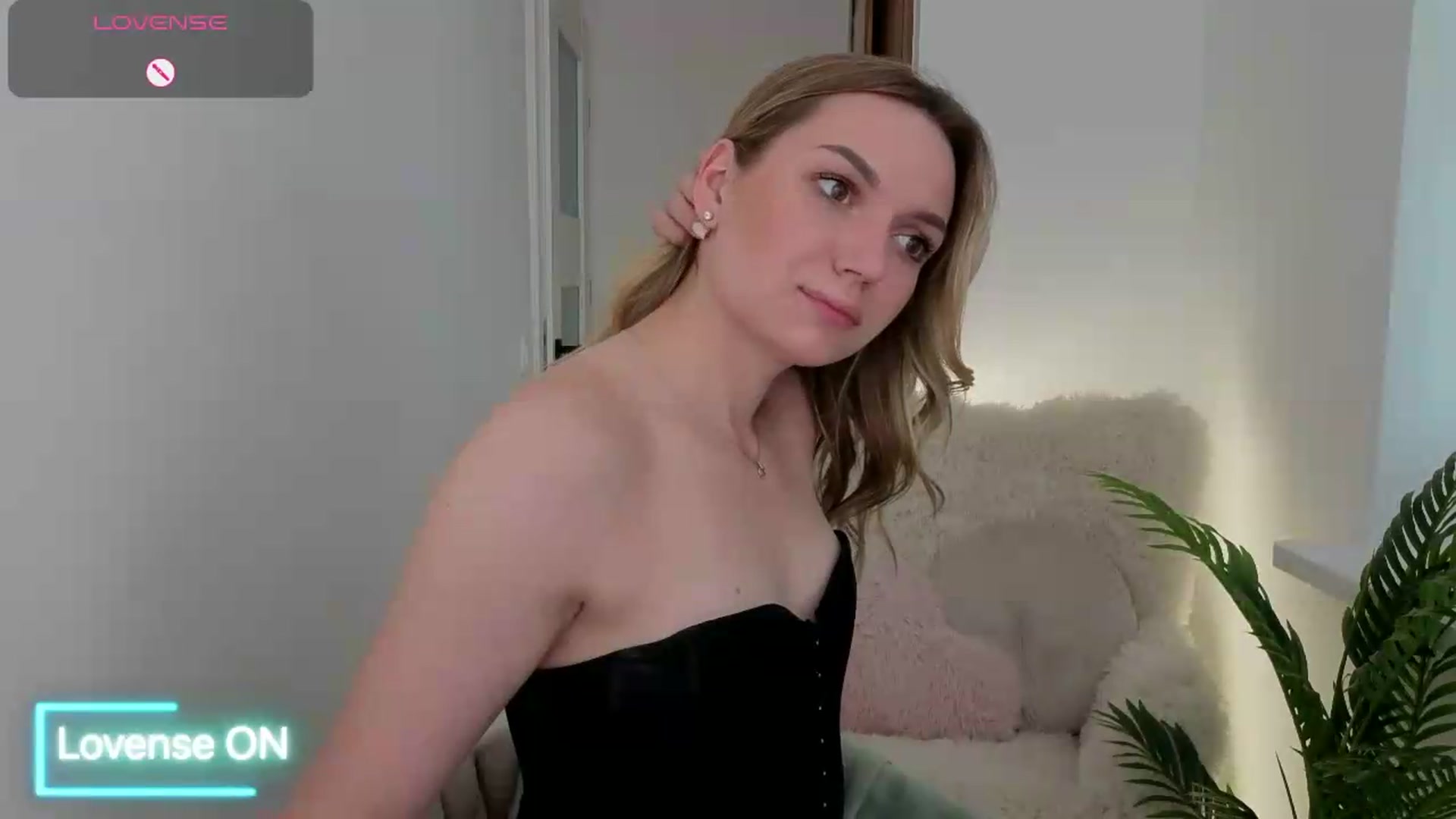 Gallery image thumbnail from AshleyMimi's myfreecams stream on, 06/04/2026, 17:25 image 20 of 20