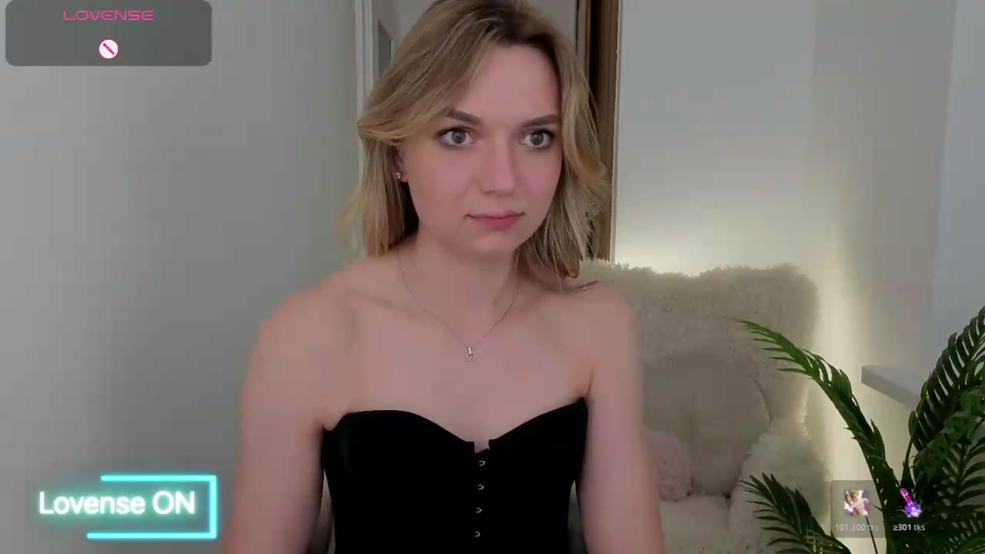 Gallery image thumbnail from AshleyMimi's myfreecams stream on, 06/04/2026, 20:05 image 10 of 20