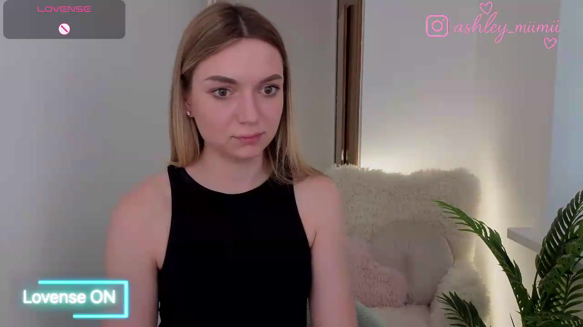 Gallery image thumbnail from AshleyMimi's myfreecams stream on, 06/07/2026, 17:34 image 15 of 20
